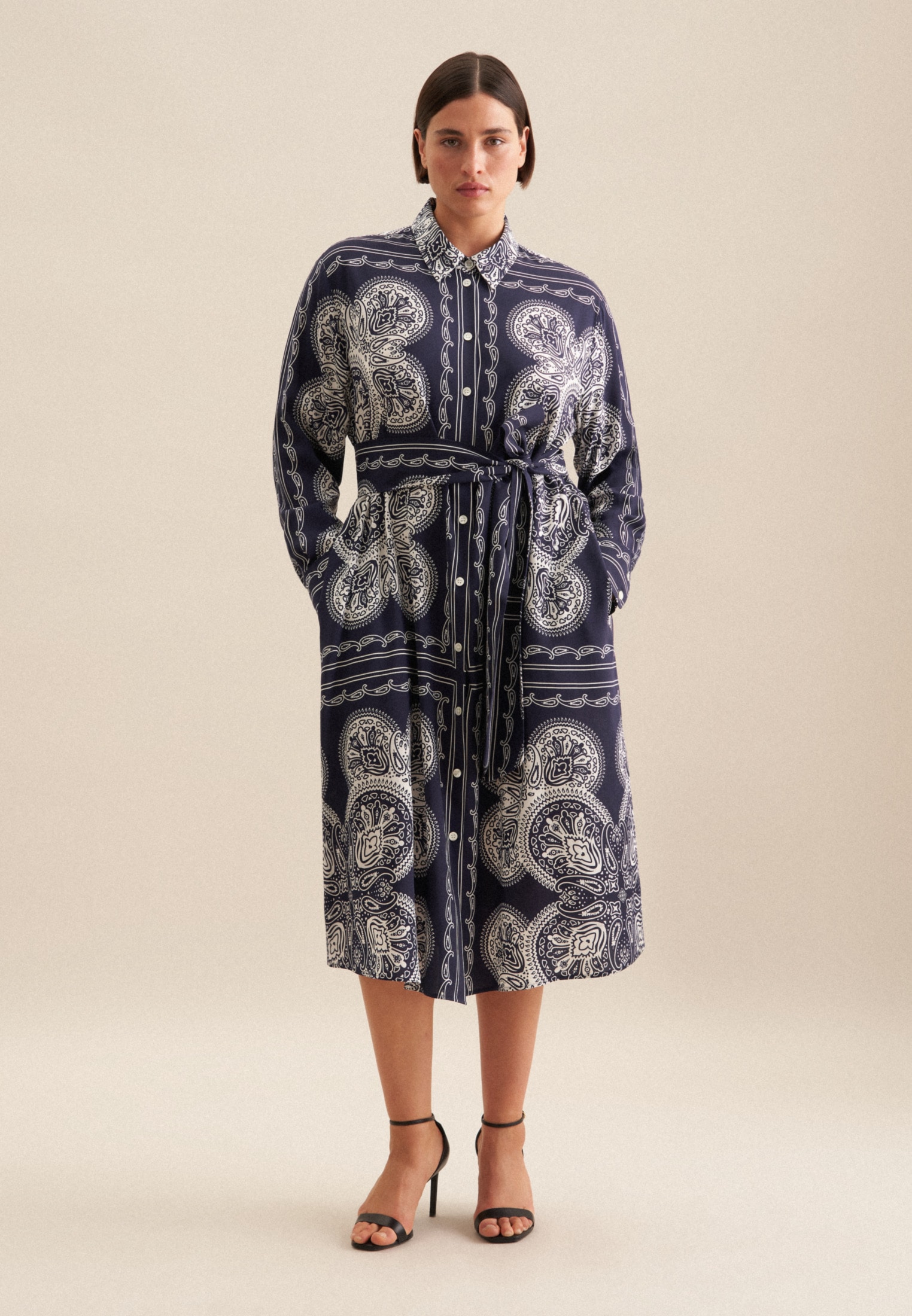 seidensticker Sommerkleid "Schwarze Rose" 1/1 Kragen Tuchprint günstig online kaufen