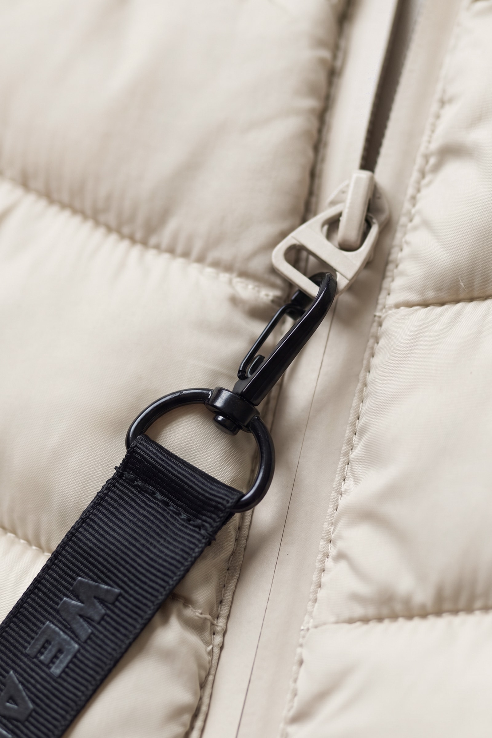 Alife & Kickin Sommerjacke »Damen YlvaAK A Übergangsjacke, Jacke« Chevron-Steppung, Kapuze mit Kordelzug, Zwei-Wege-Reißverschluss