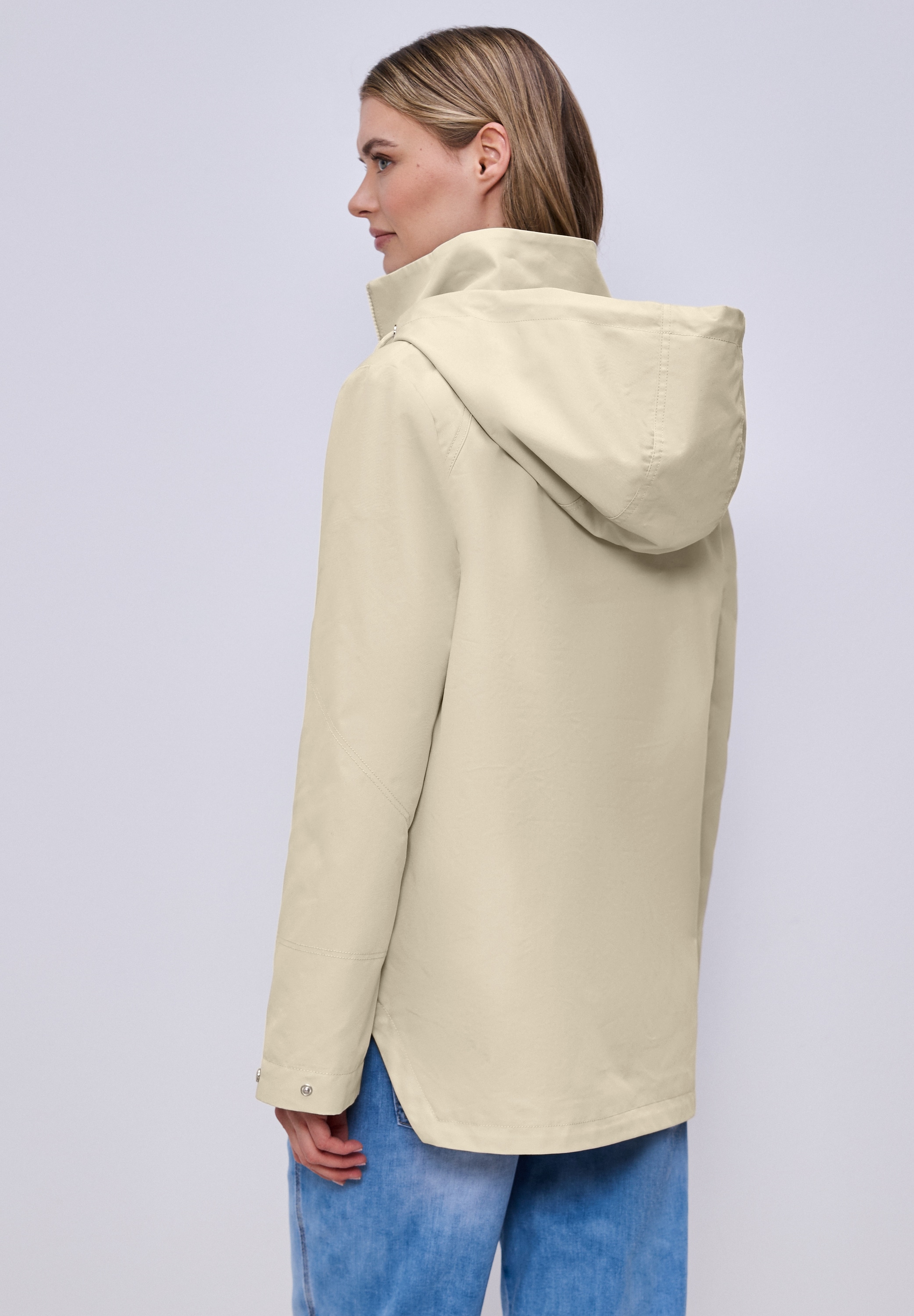 STREET ONE Parka mit Kapuze mit seitlichen Zipper‑Taschen und Nieten‑Details an den Ärmeln