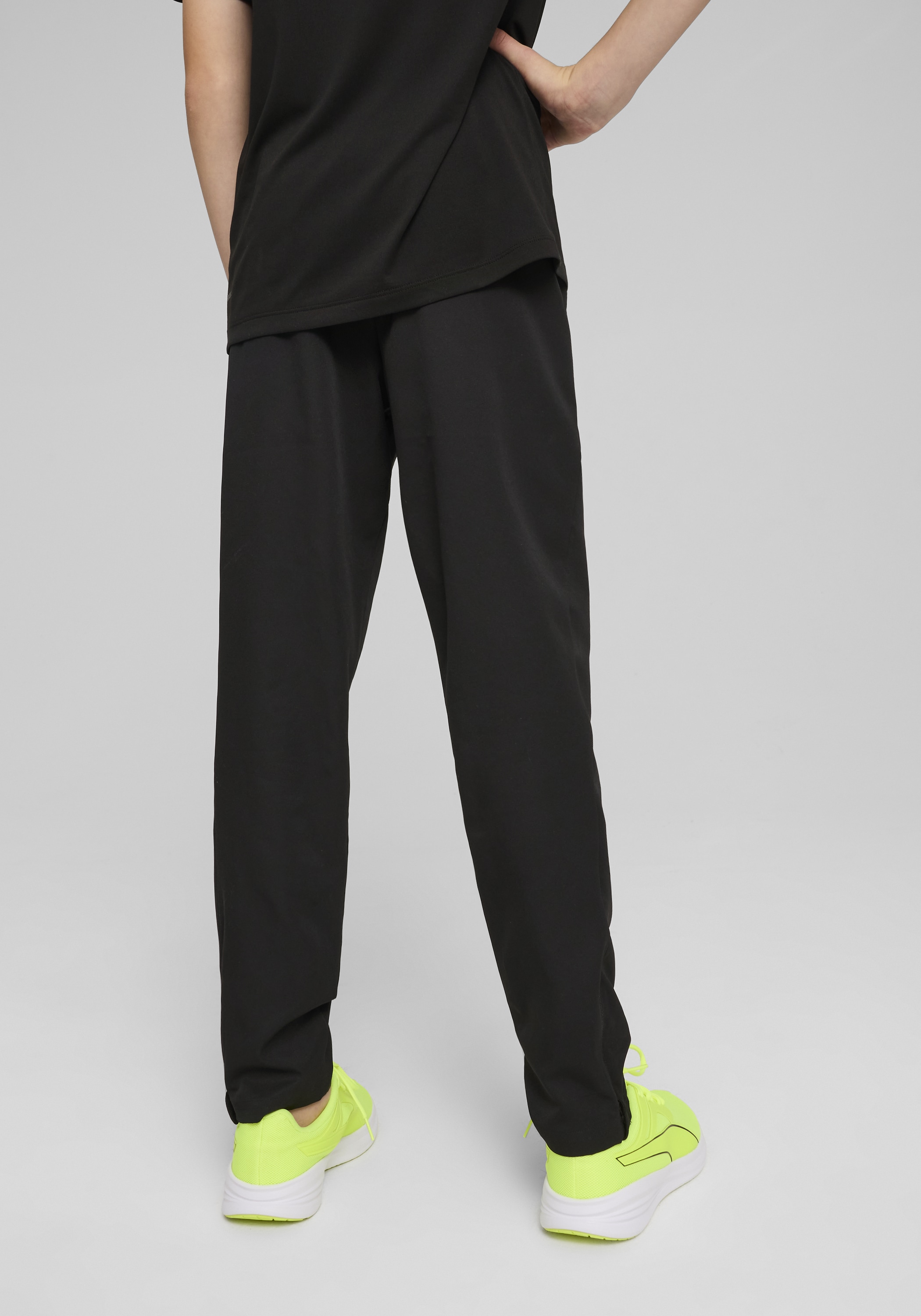 PUMA Trainingshose »TAD ESS WOVEN TAPERED PANTS B«  mit DryCELL-Technologie, atmungsaktiv, Regular Fit, für Jugendliche