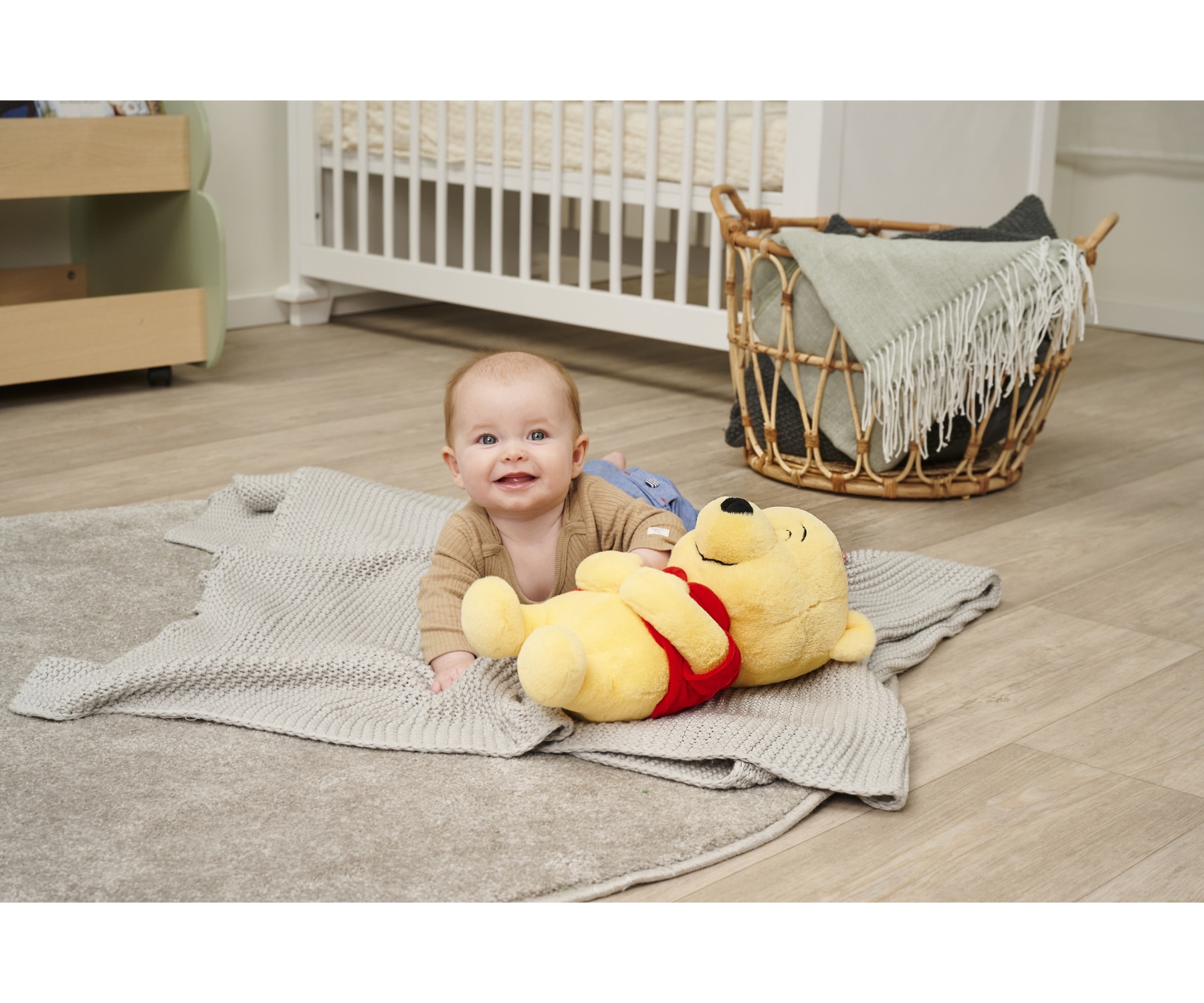 SIMBA Plüschfigur »Disney Sleeping Winnie Pooh, 31 cm« Einschlafhilfe mit Licht und Sound