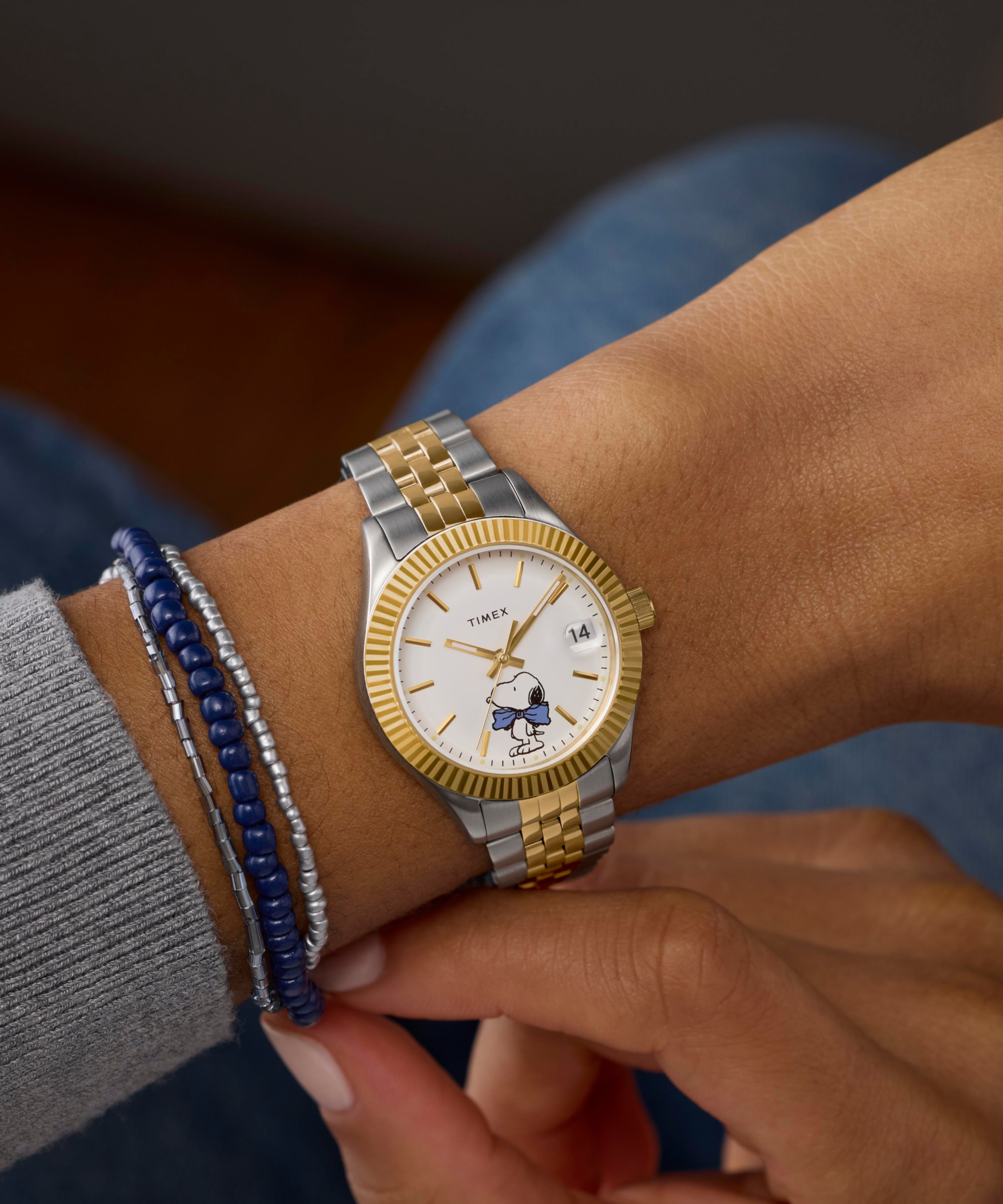 Timex Quarzuhr »TMEX x PEANUTS TIMEX LEGACY« Armbanduhr, Damenuhr, Edelstahlarmband, Datum, Leuchtzeiger