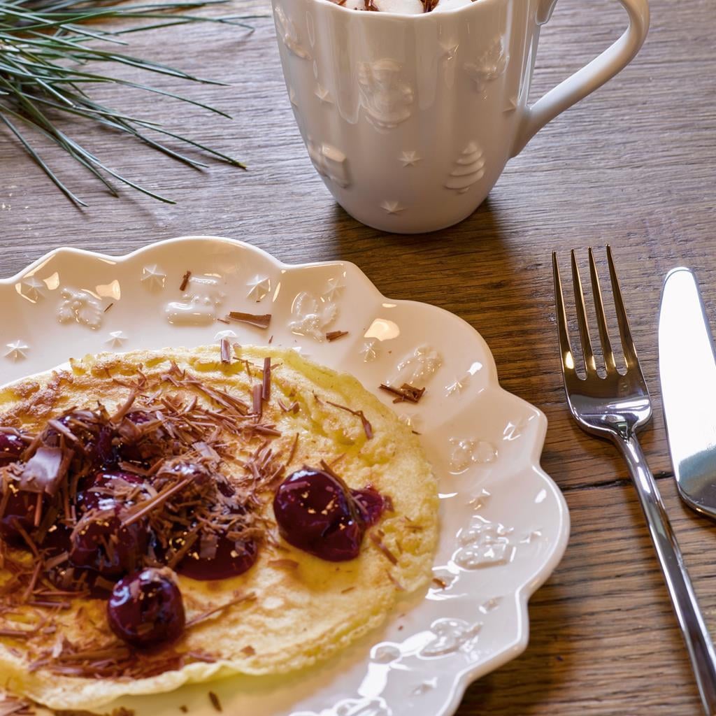 Villeroy & Boch Geschirr-Set »Kaffeeservice Toy's Delight Royal Classic 18er Set weiß« Spülmaschinengeeignet, Mikrowellenfest