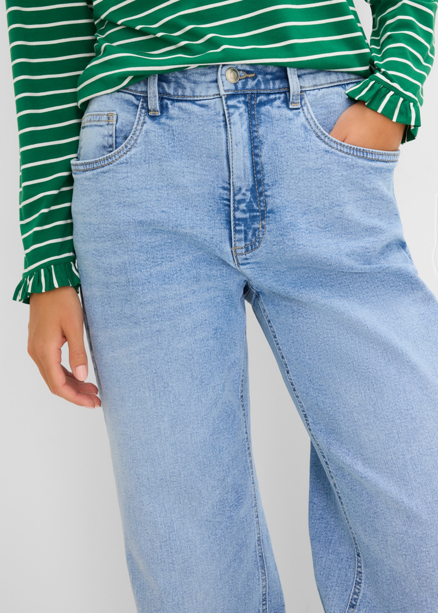 bonprix Straight-Jeans mit High-Waist-Bund, Regular Fit, Straight-Leg-Schnitt, im Casual-Stil