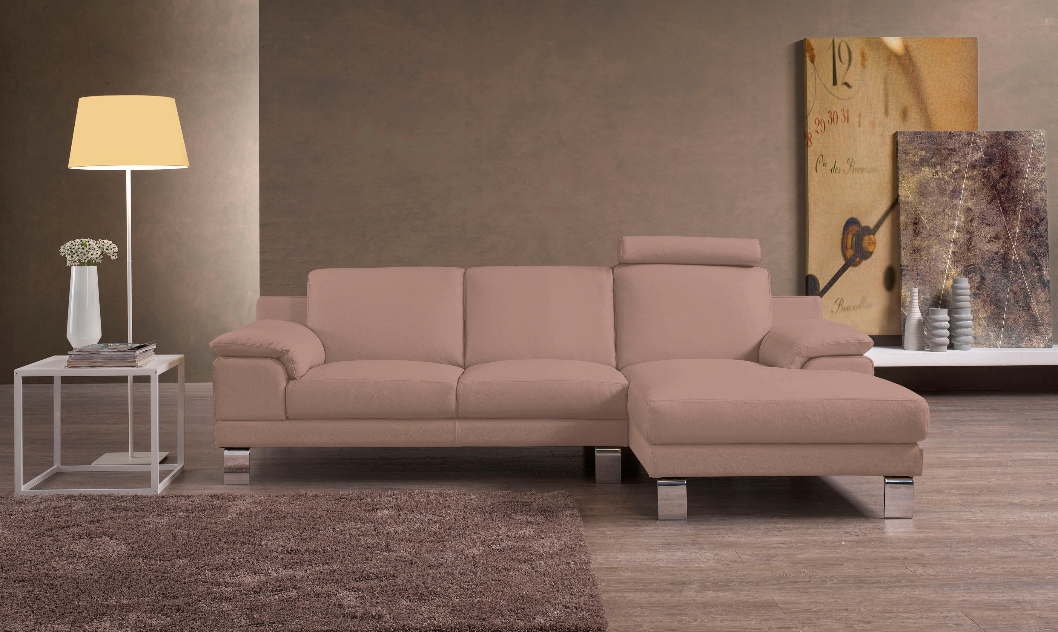 Egoitaliano Ecksofa "Shakira, Design & Sitzkomfort auf hohem Niveau, Breite 236cm, L-Form" mit Recamiere, L-Form, edle Füße