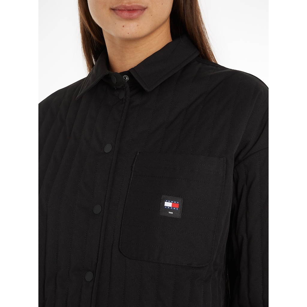 Tommy Jeans Blusentop »TJW QUILTED OVERSHIRT«, mit Logopatch