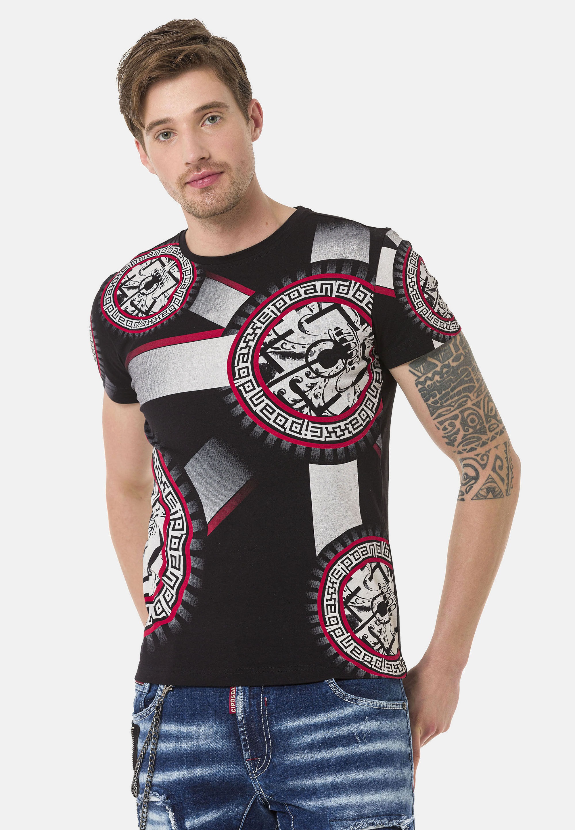 Cipo & Baxx T-Shirt »T-Shirt«, Frontprint mit verschiedenen Elementen