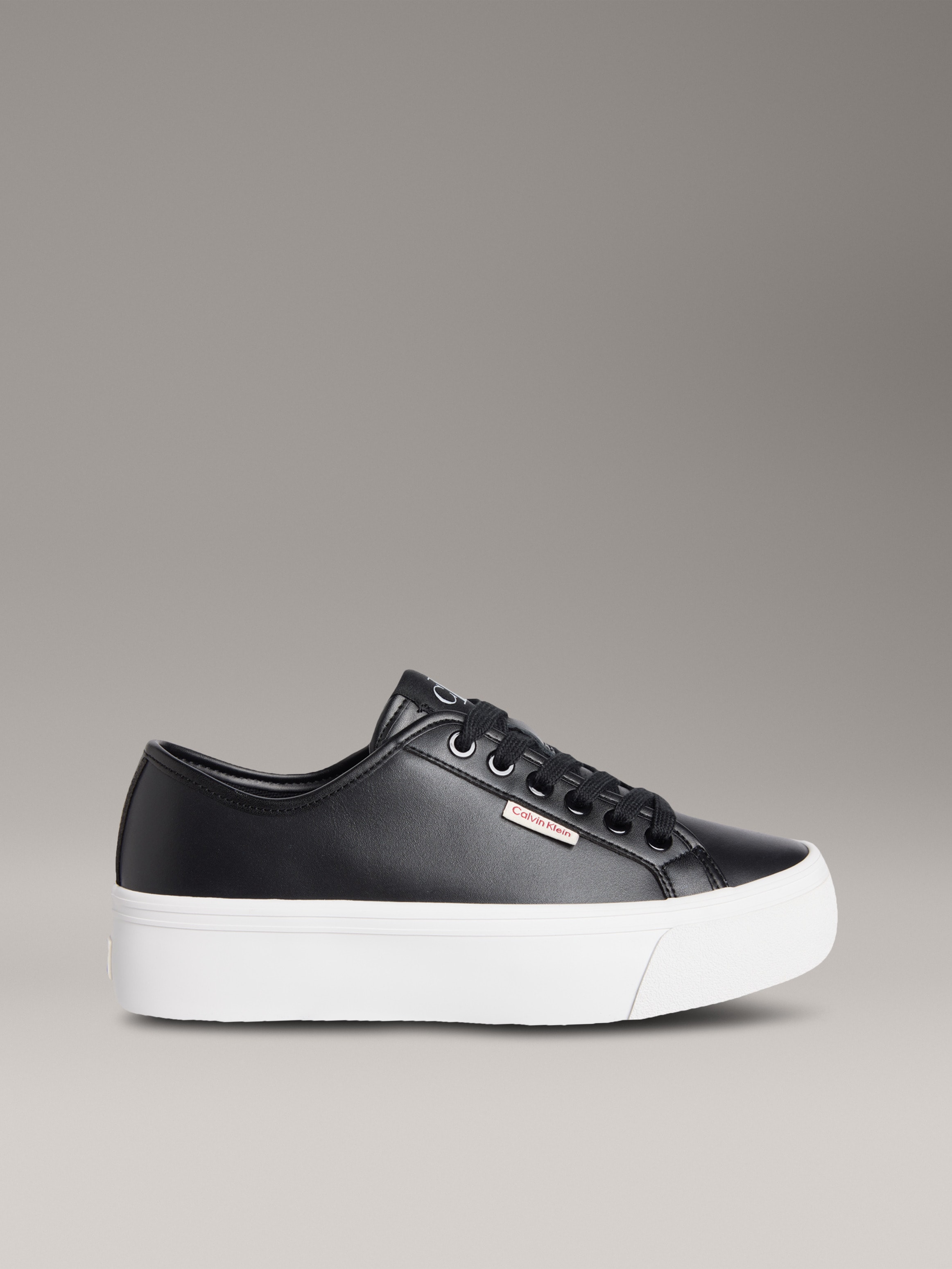 Calvin Klein Jeans Plateausneaker »VULC FLATFORM LTH«, Schnürschuh, Halbschuh, Freizeitsneaker in schlichter Optik