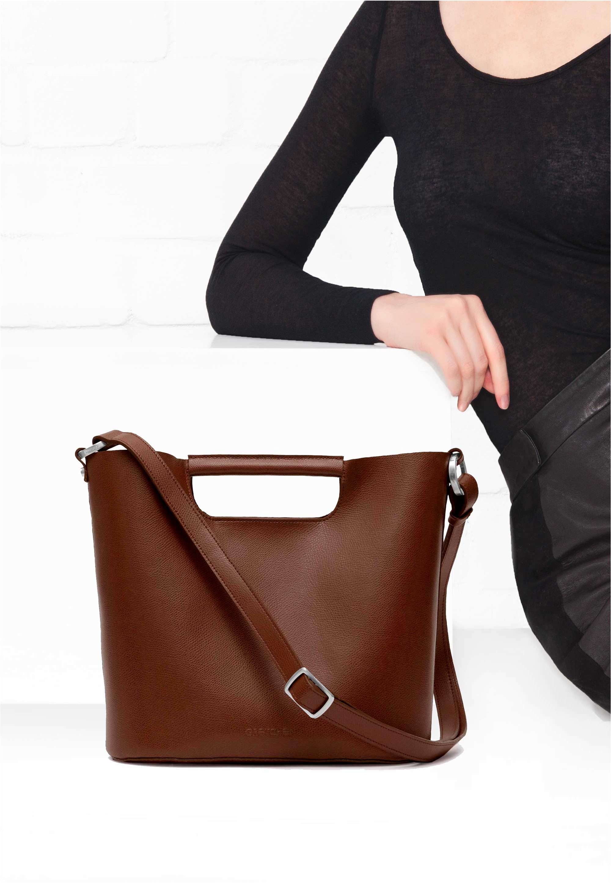 GRETCHEN Schultertasche »Crocus Shoulderbag« aus italienischem Rindsleder