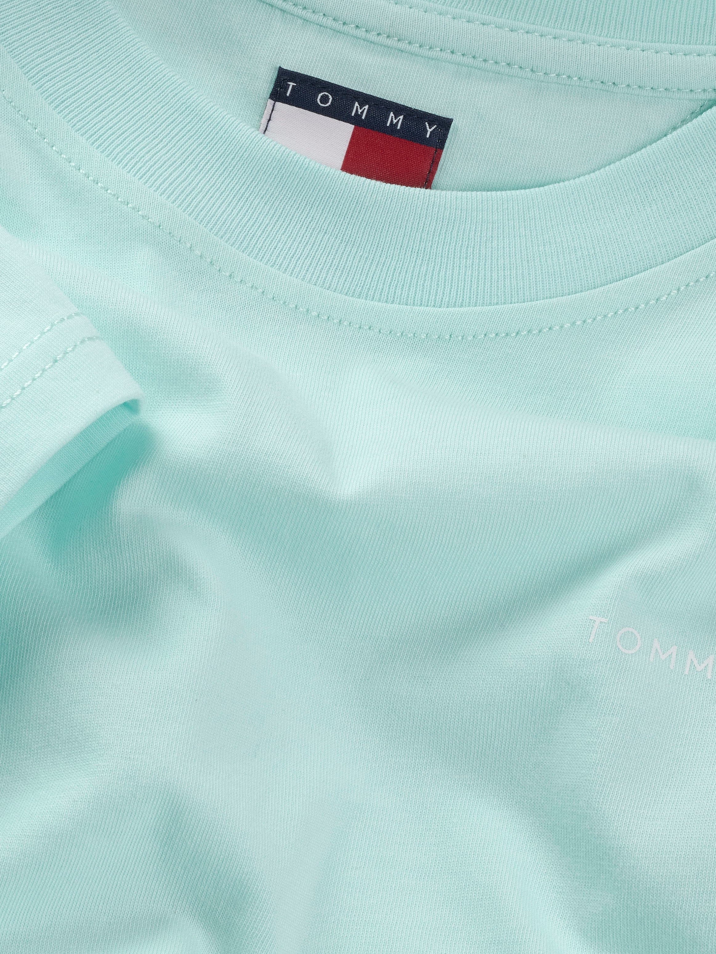 Tommy Jeans T-Shirt »TJM SLIM LINEAR CHEST SS TEE EXT«, mit Logodruck