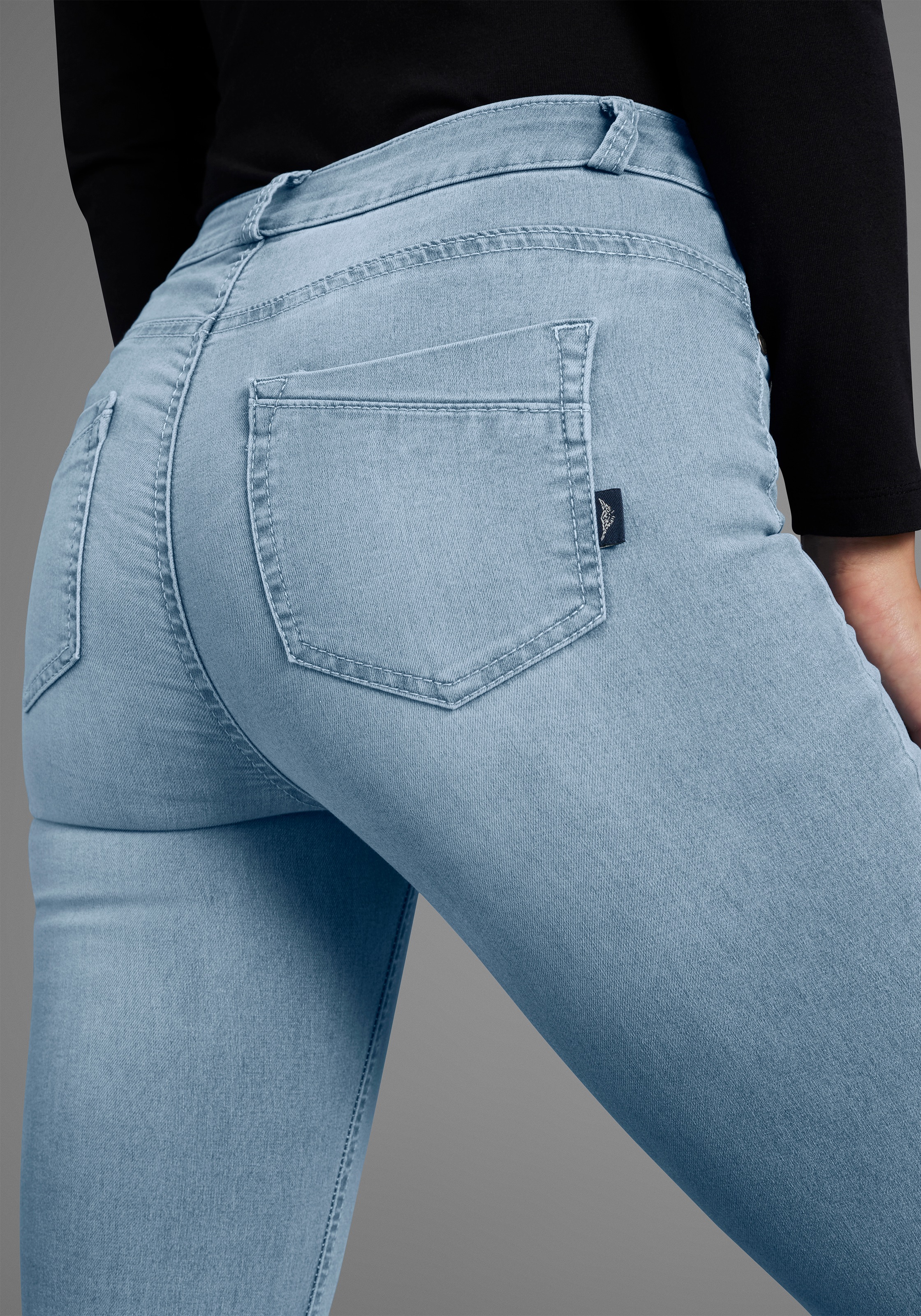 Thumbnail - Arizona Bootcut-Jeans "Ultra Stretch" ausgestellte Beinform, Used-Waschung, hohe Leibhöhe