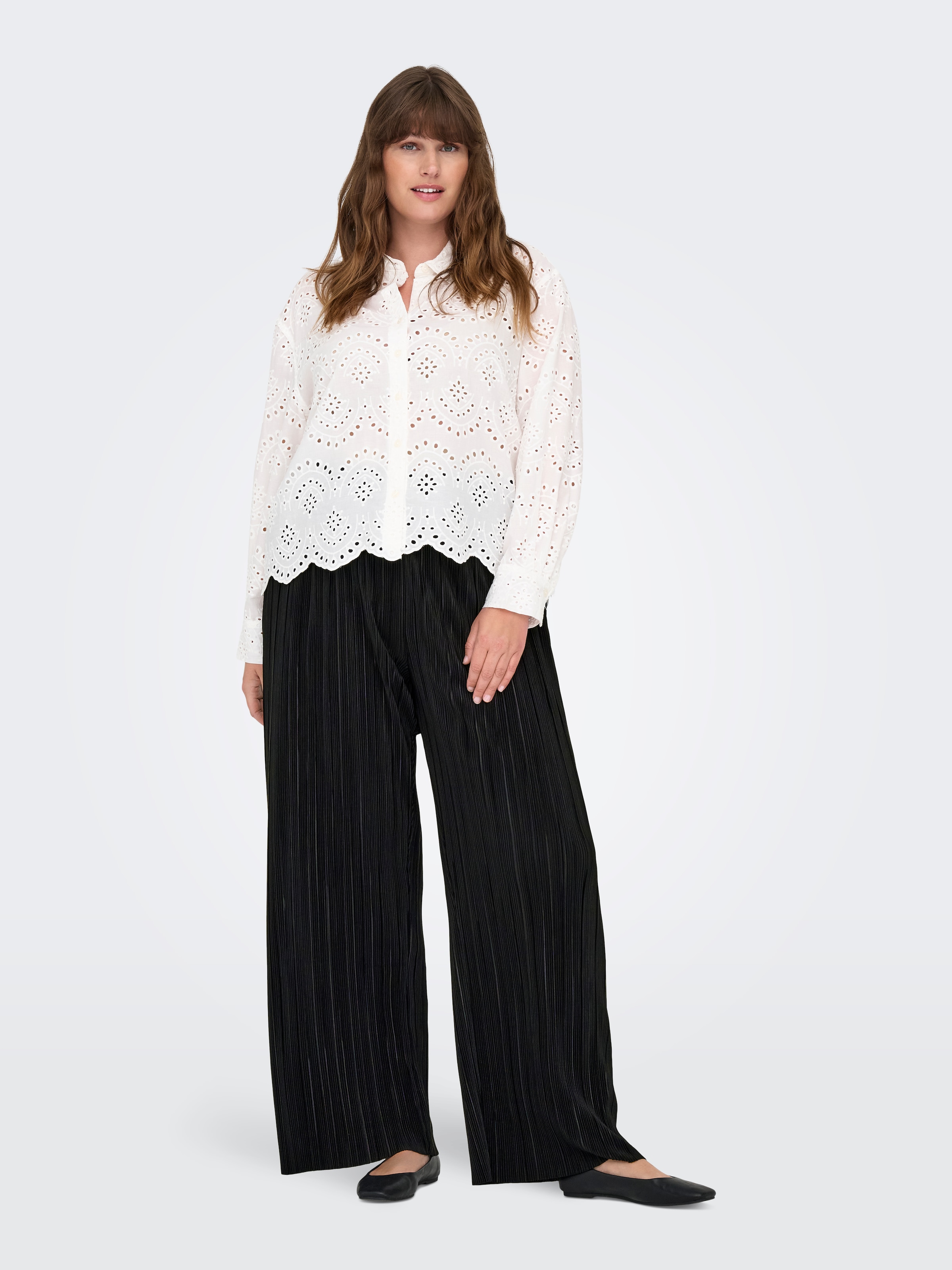 ONLY CARMAKOMA Schlupfhose »CARRAVENNA PLISSE PANT JRS NOOS«, Sommerhose, mit Plisseefalten