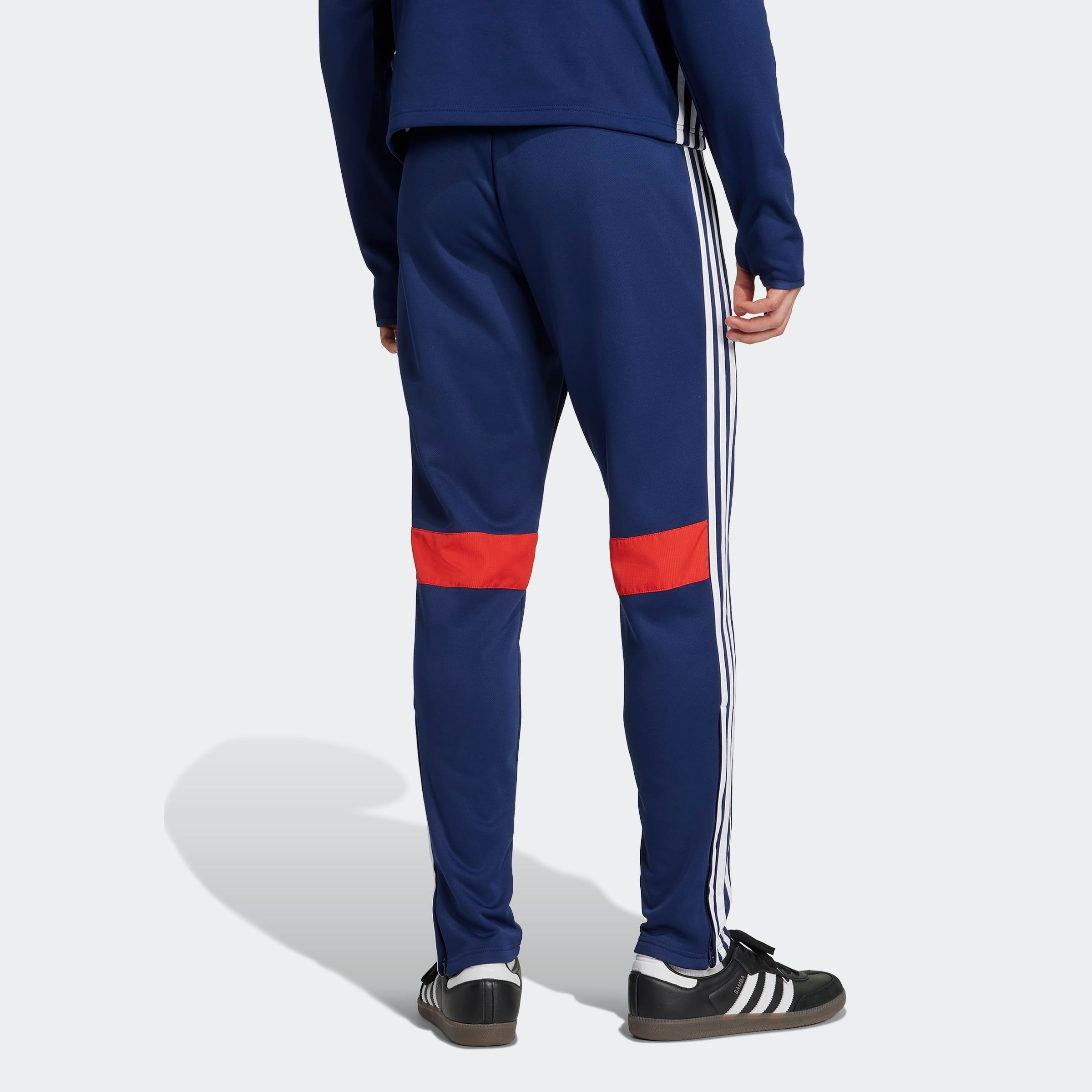 Thumbnail - adidas Performance Trainingshose "TIRO 25 ESSENTIALS WINTERIZED" sportlicher Stil, für Fußballtraining bei kühlerem Wett...
