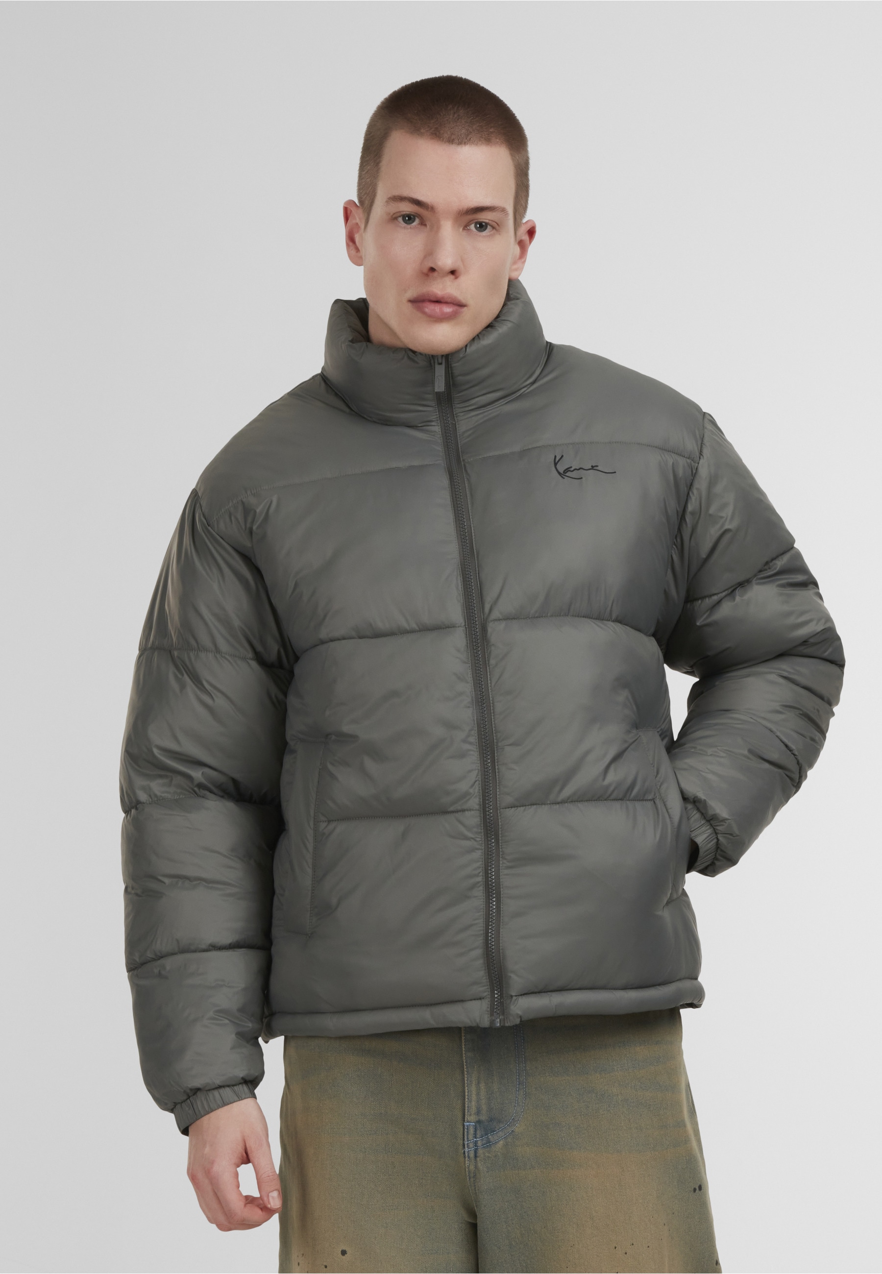 Karl Kani Winterjacke »Karl Kani Small Signature Embossed Logo Puffer Jacket« 1 Stk. tlg. ohne Kapuze