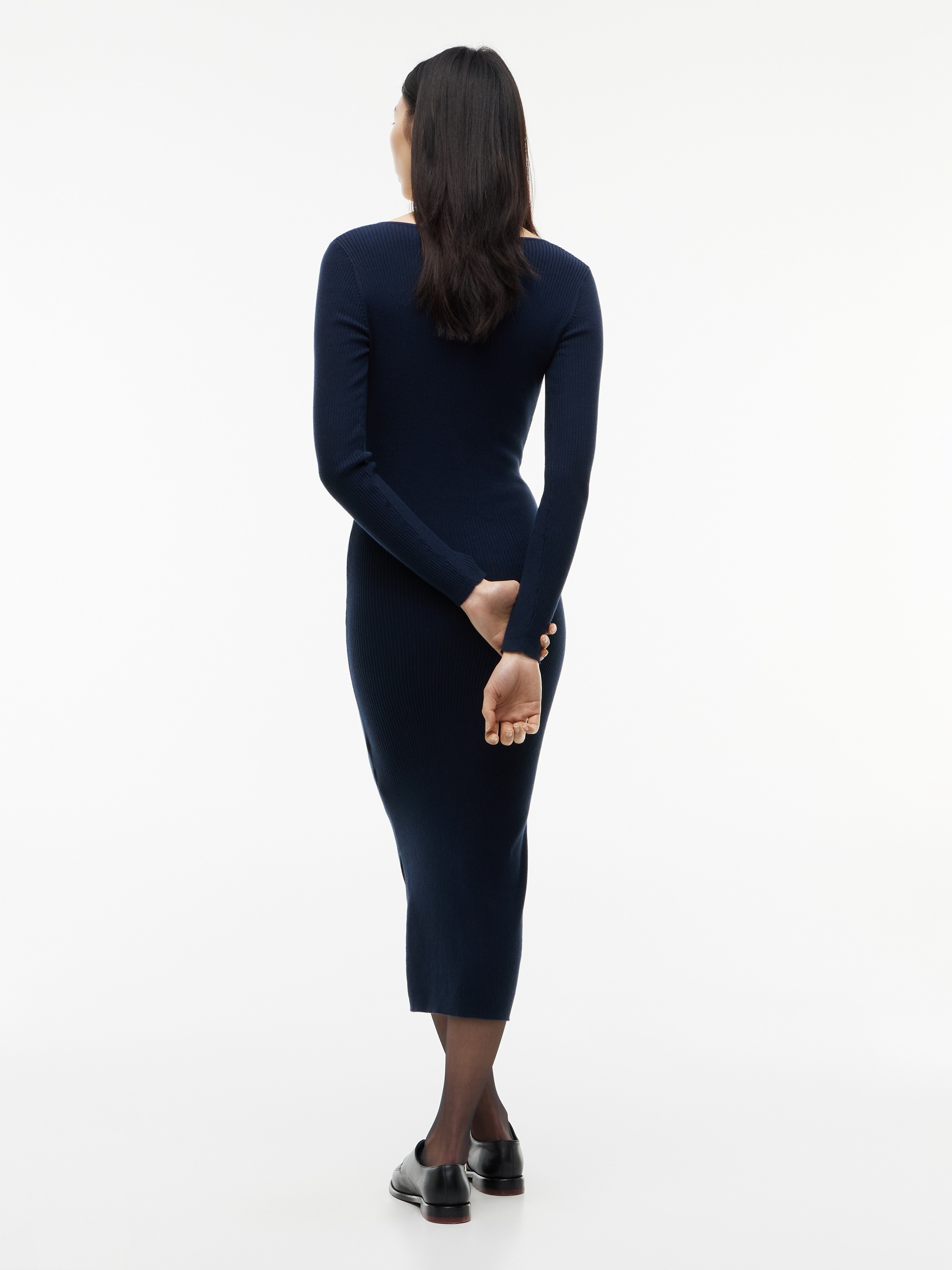 Tommy Jeans Jerseykleid »TJW MIDI SCRIPT SWEATER DRESS« Baumwollmischung