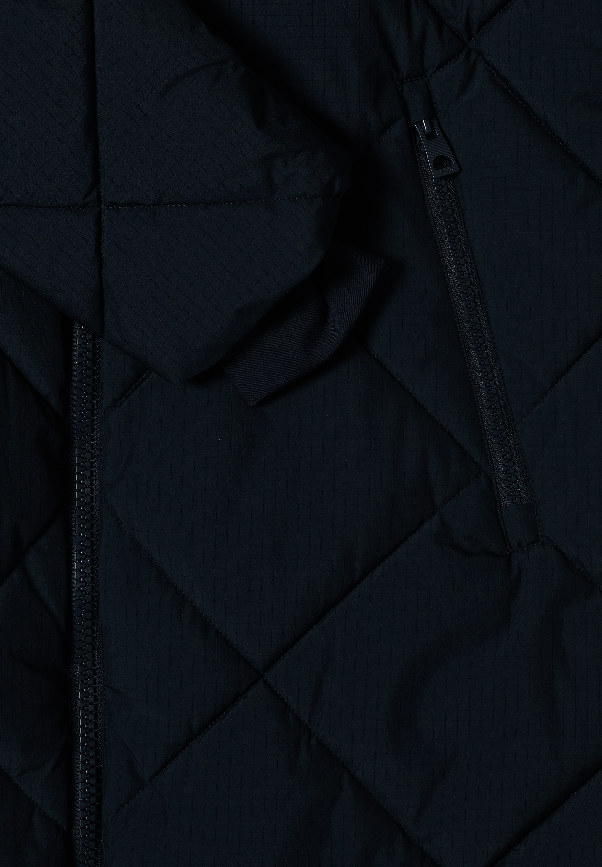 Cecil Steppmantel mit Kapuze