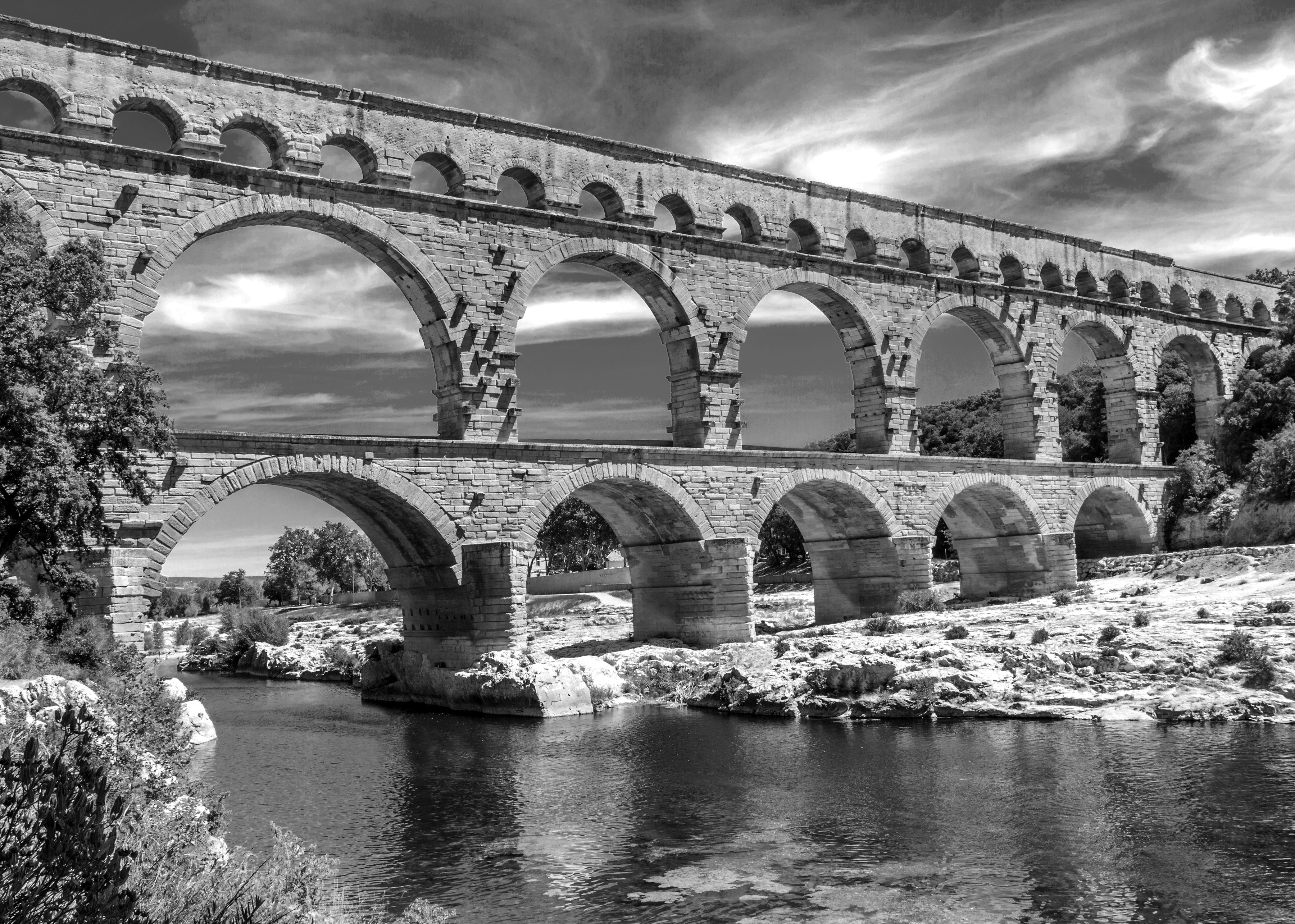 Papermoon Fototapete "Brücke Schwarz & Weiß"