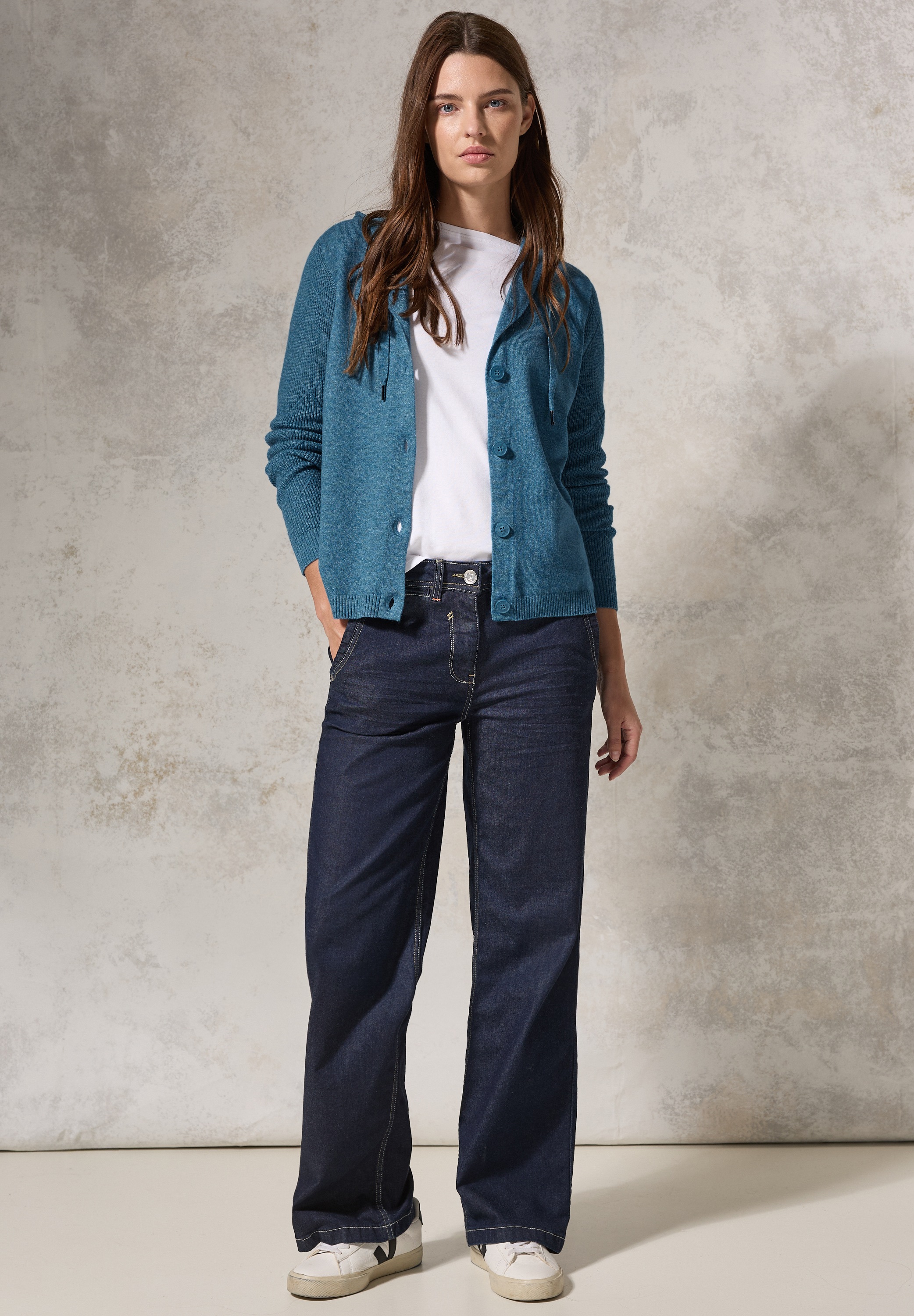 Cecil Cardigan, mit Materialmix