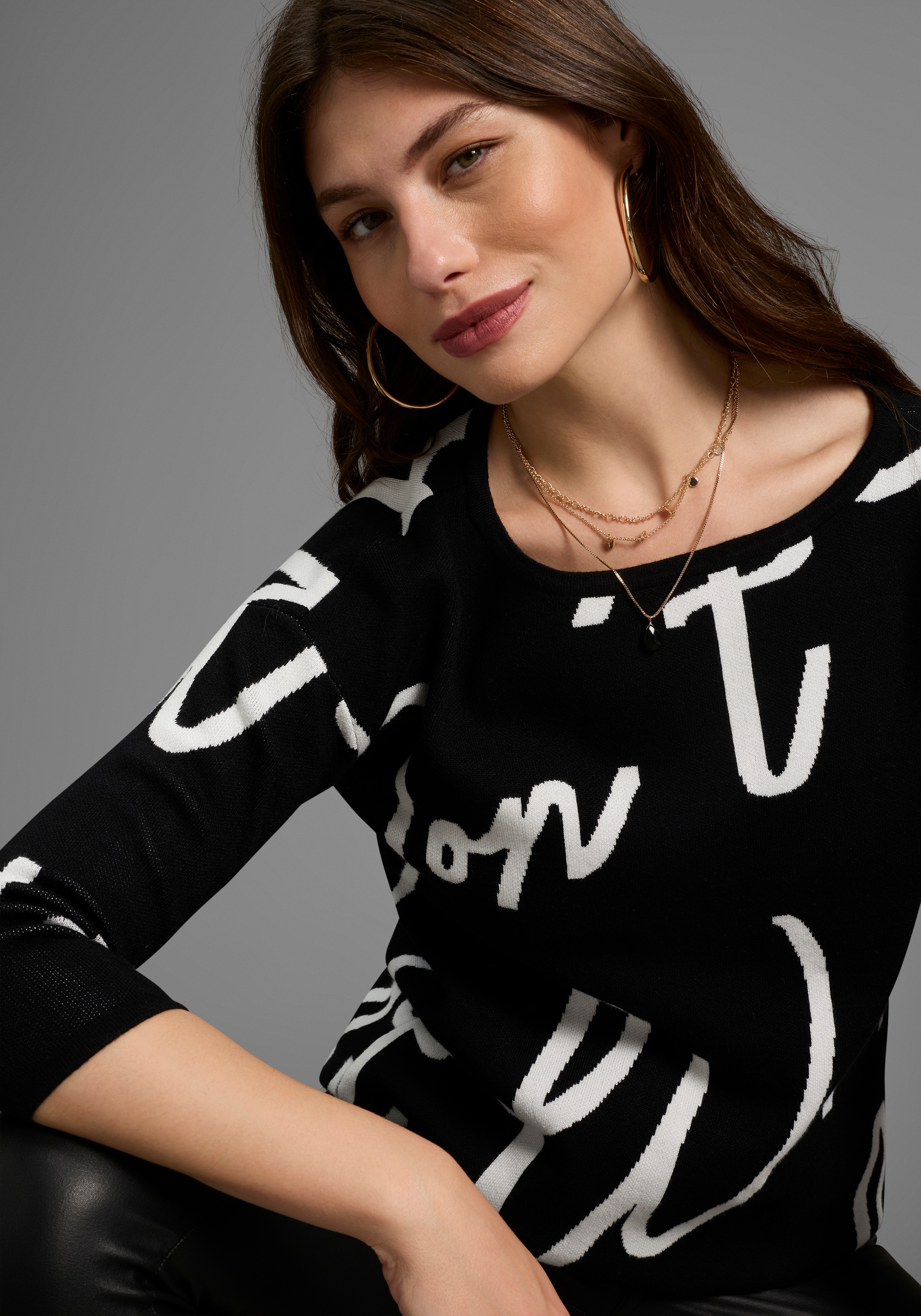 Thumbnail - Laura Scott Jacquardpullover Feinstrickpullover mit femininem Lettering