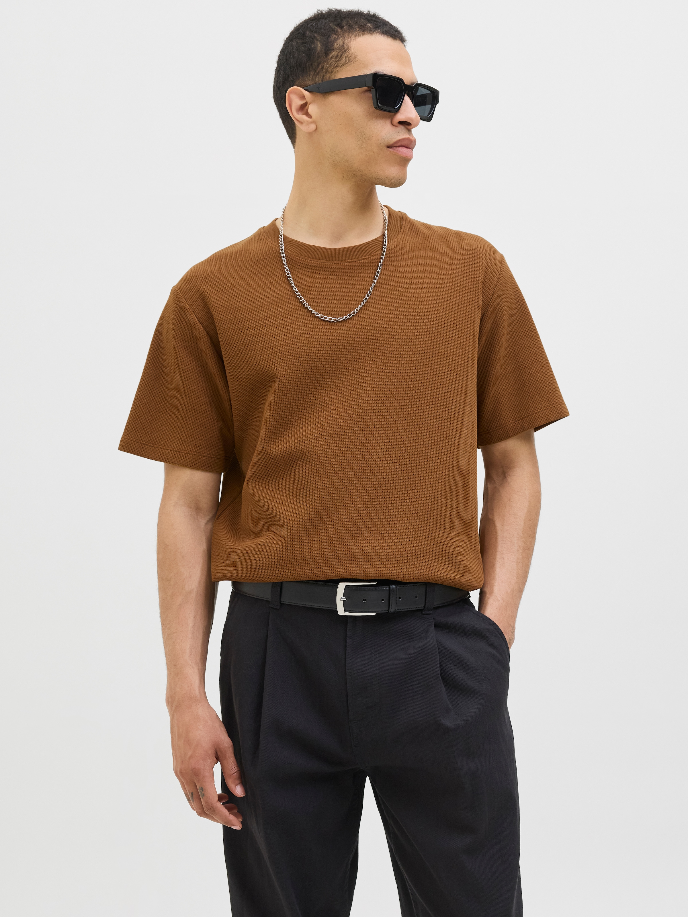 Jack & Jones Rundhalsshirt "JJEAUSTIN TEE SS NOOS" Materialmix, relaxed fit günstig online kaufen