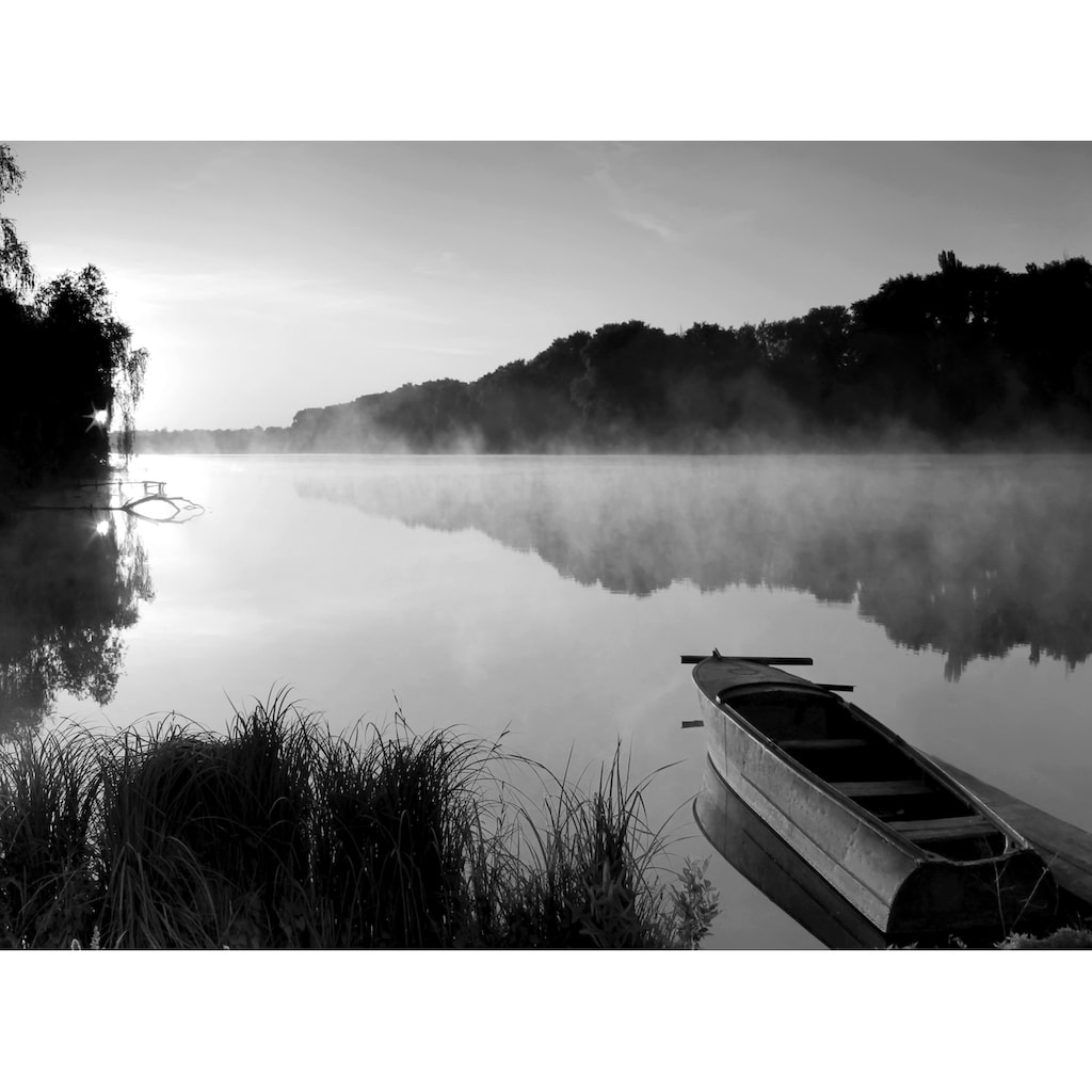 Papermoon Fototapete »See mit Boot Schwarz & Weiß«