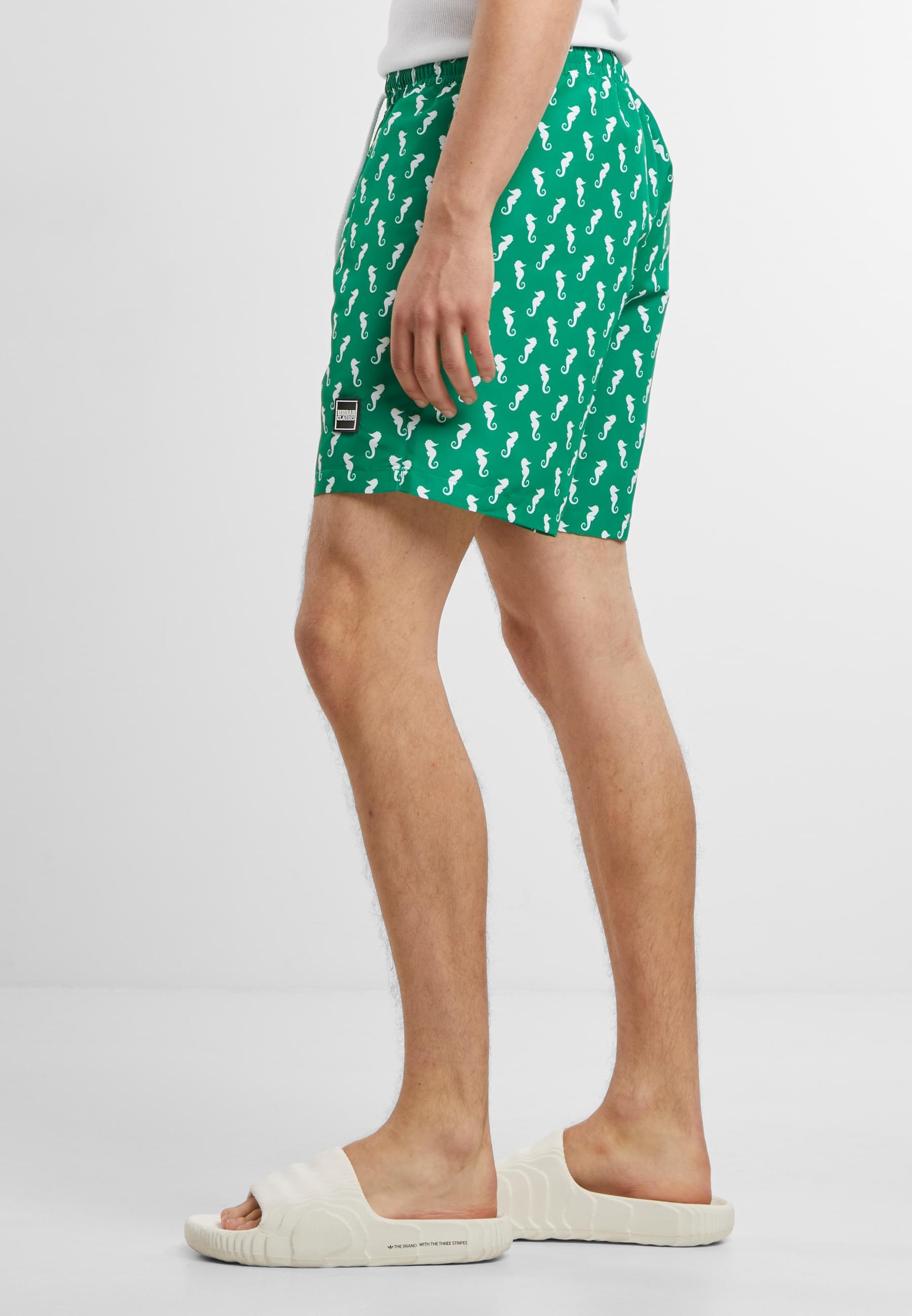 URBAN CLASSICS Badeshorts »Urban Classics Herren Pattern Swim Shorts«