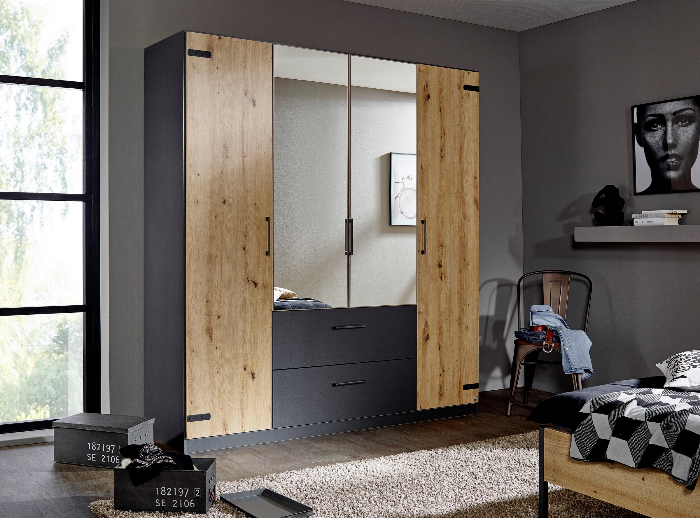rauch Drehtürenschrank »Holmes«, im Industrial Style, mit Schubkästen, mit oder ohne Spiegel