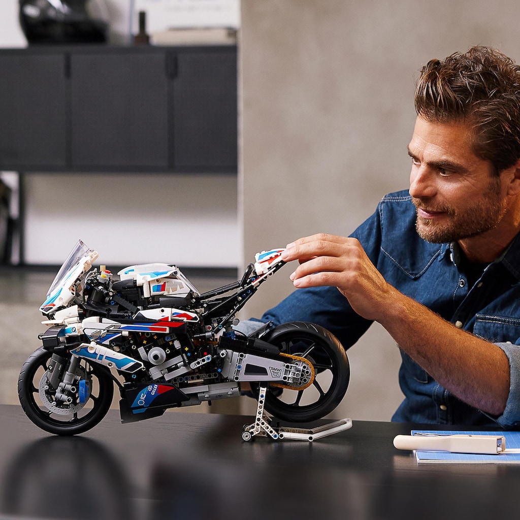 LEGO® Konstruktionsspielsteine »BMW M 1000 RR (42130), LEGO® Technic«, (1920 St.)