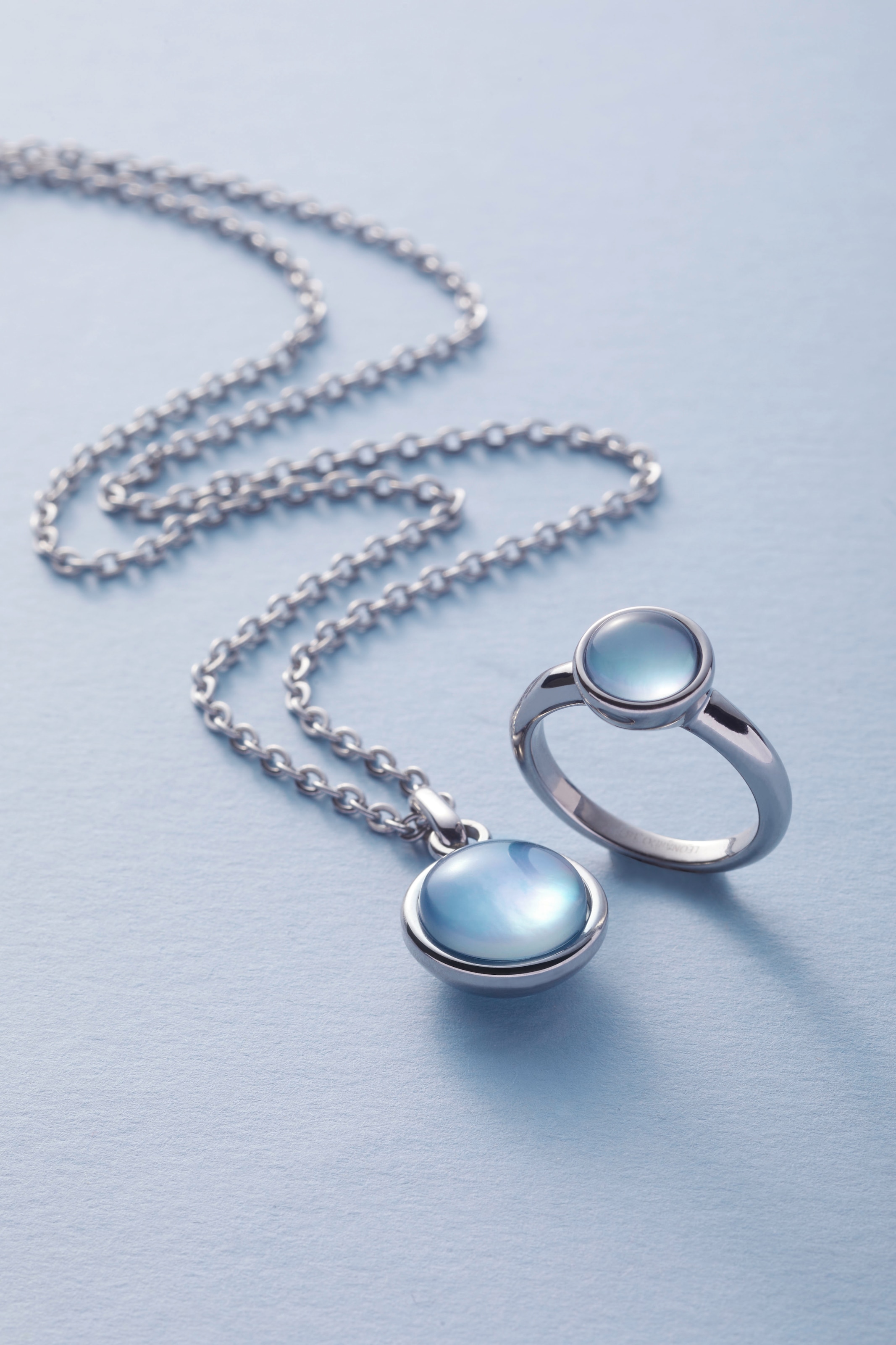 LEONARDO Fingerring »Ring Bea grey blue, 024359, 024360, 024361, 024362«, mit Glasstein - mit Perlmutt
