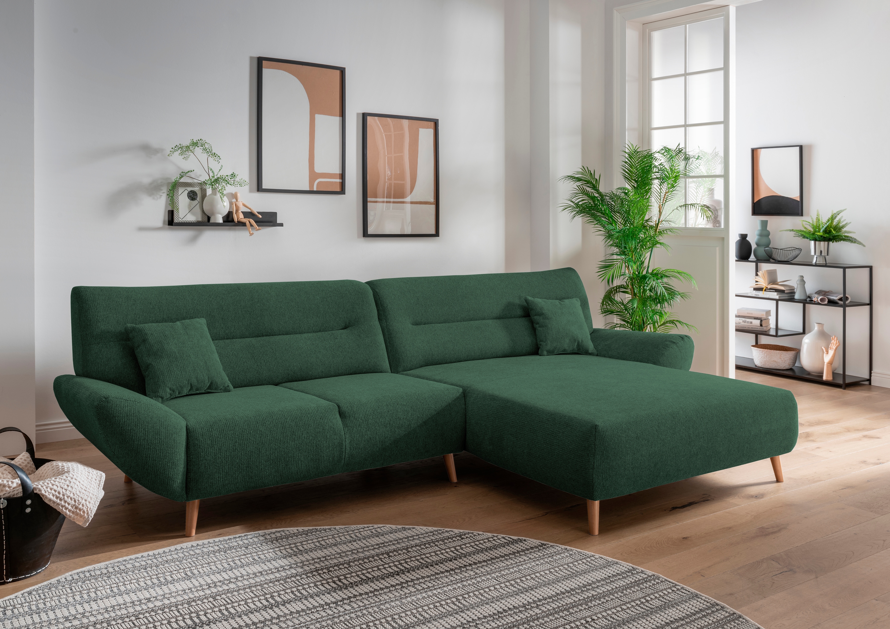 Home affaire Ecksofa "Drago, elegant und zeitlos, komfortabel, Holzfuß, L-Form, Breite 290cm" frei im Raum stellbar, inkl. 2 Zierkissen
