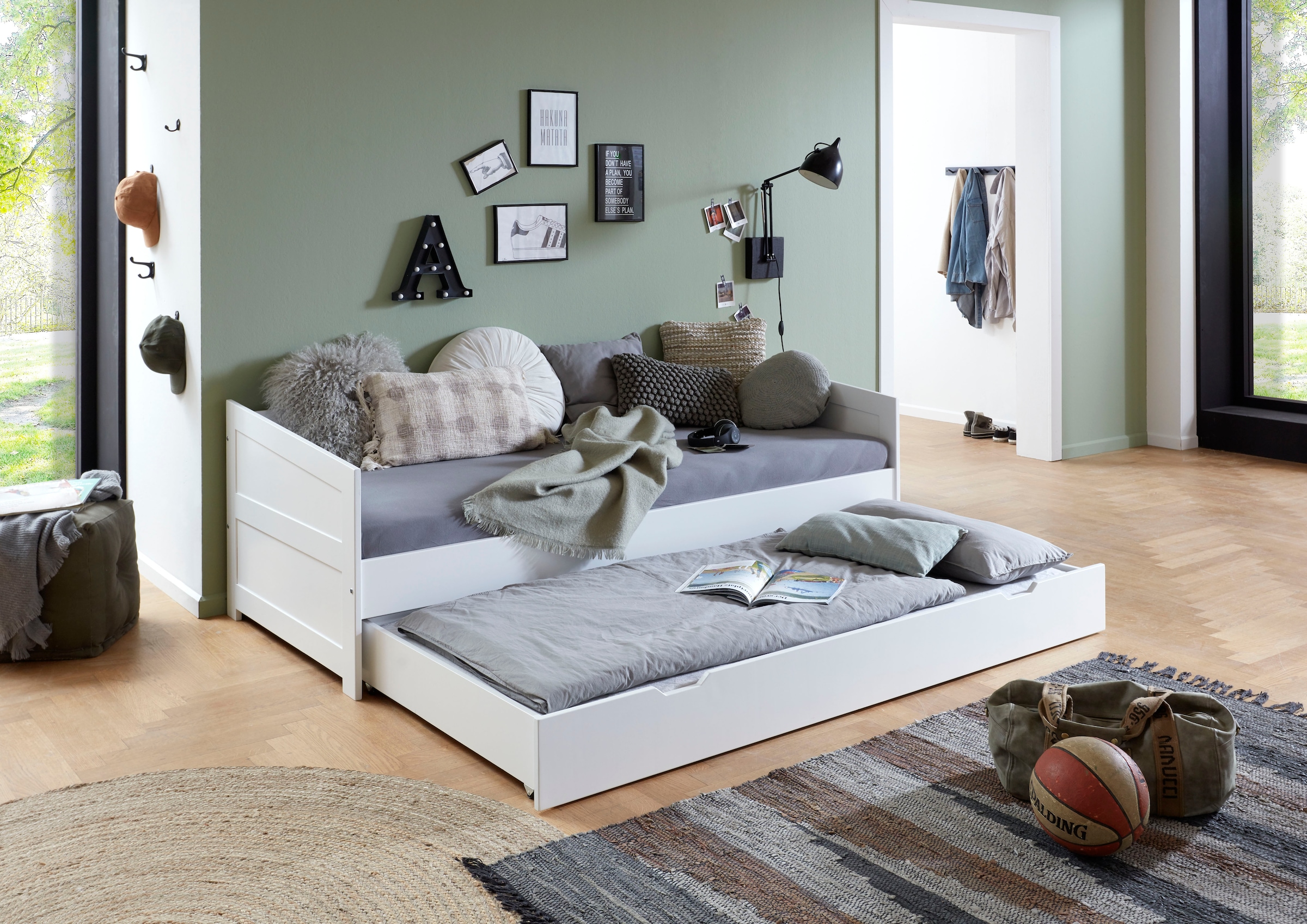 Relita Funktionsbett »Funktionsbett Nina«, Funktionsbett mit Bettschublade, Buche massiv lackiert