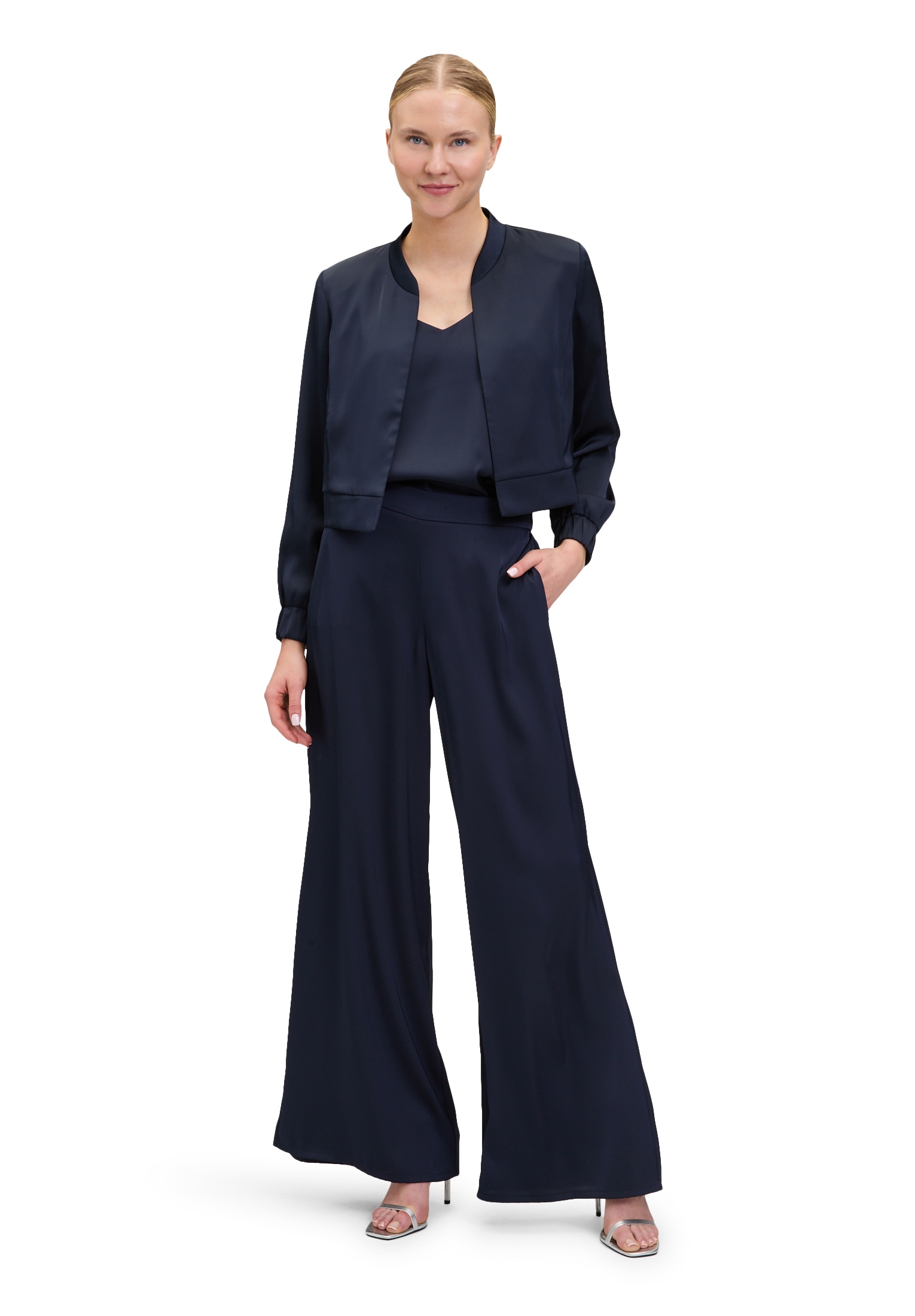 Vera Mont Stoffhose »Vera Mont Modern fit Hose mit Taschen«, Material