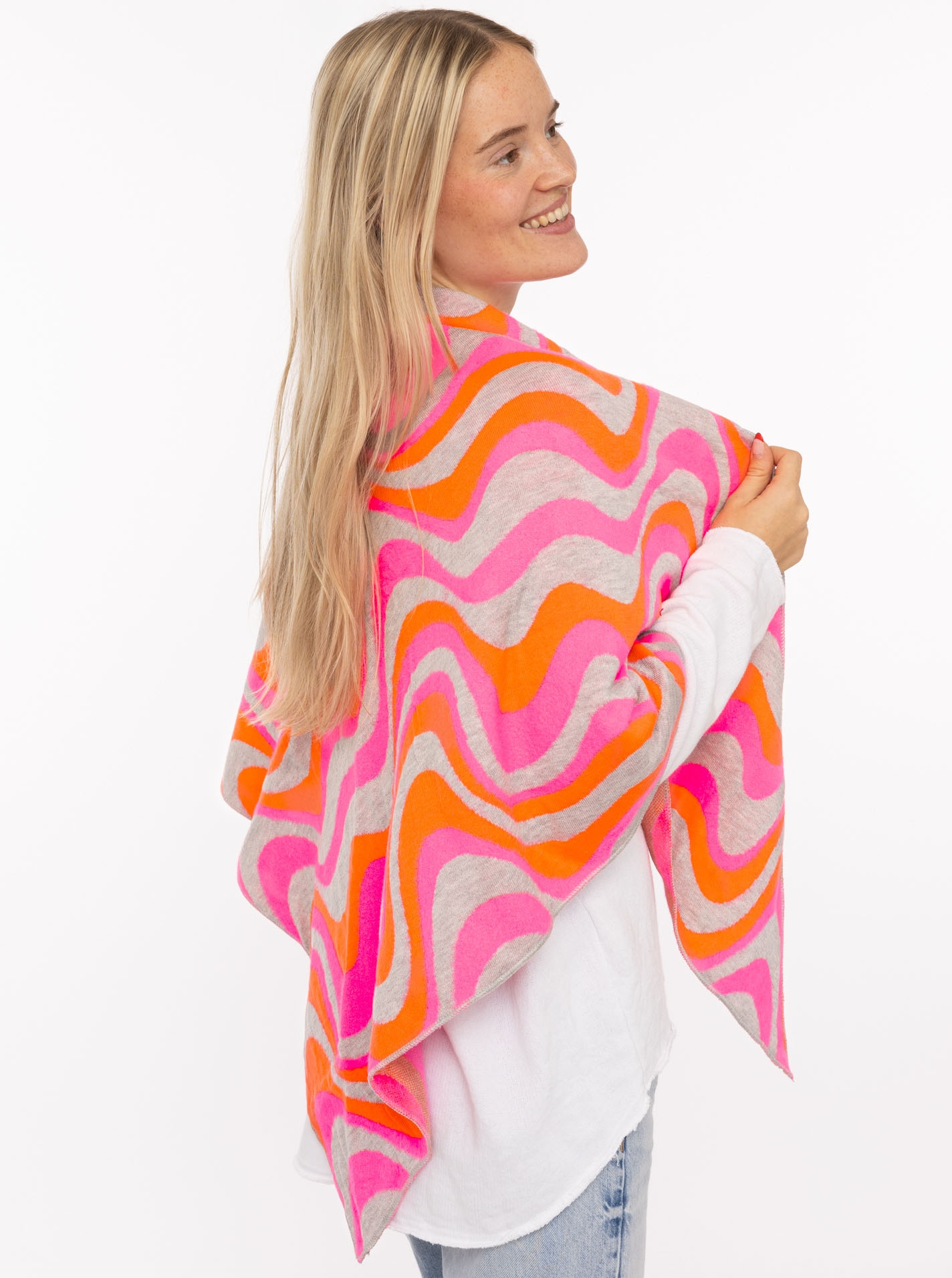 Zwillingsherz Dreieckstuch »"Happy Waves"« auffallendes Muster, Strick, wärmend