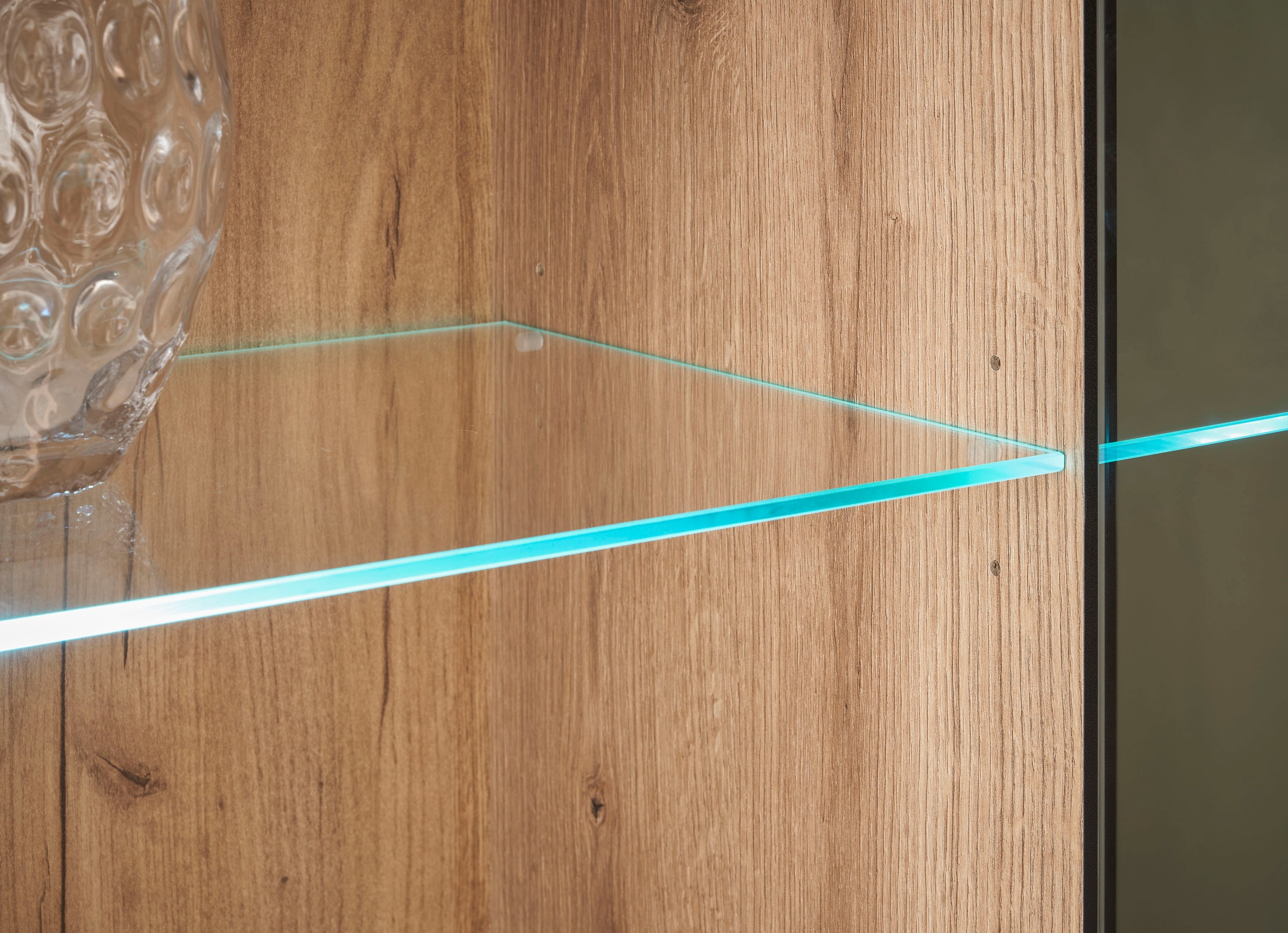 INOSIGN Sideboard »Cantara, moderner Schrank, Kommode in Eiche Evoke oder weiß«, schwarze Stangengriffe, ausreichend Stauraum, vielseitig einsetzbar