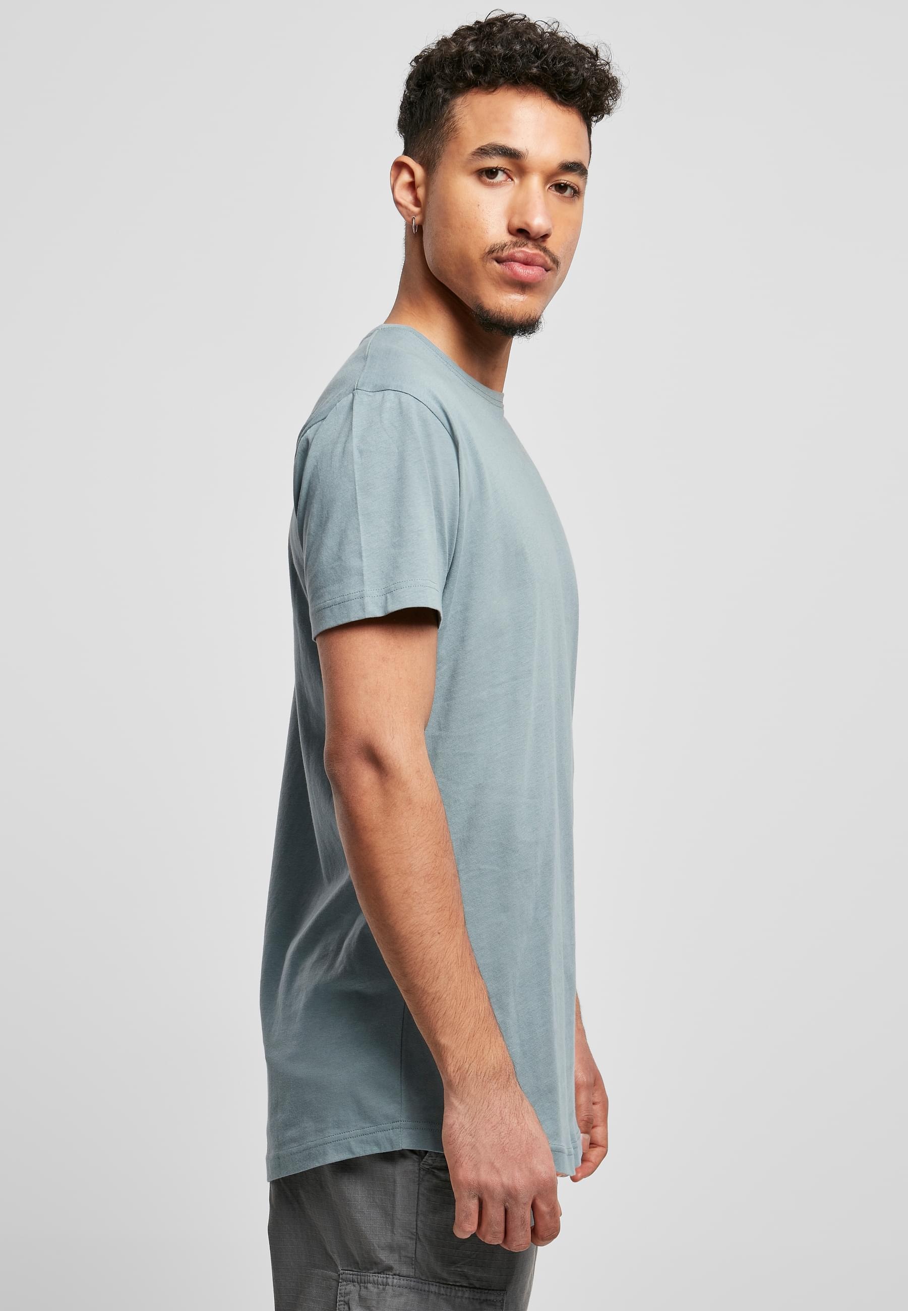 URBAN CLASSICS Kurzarmshirt »Urban Classics Herren Shaped Long Tee«, (1 tlg.)