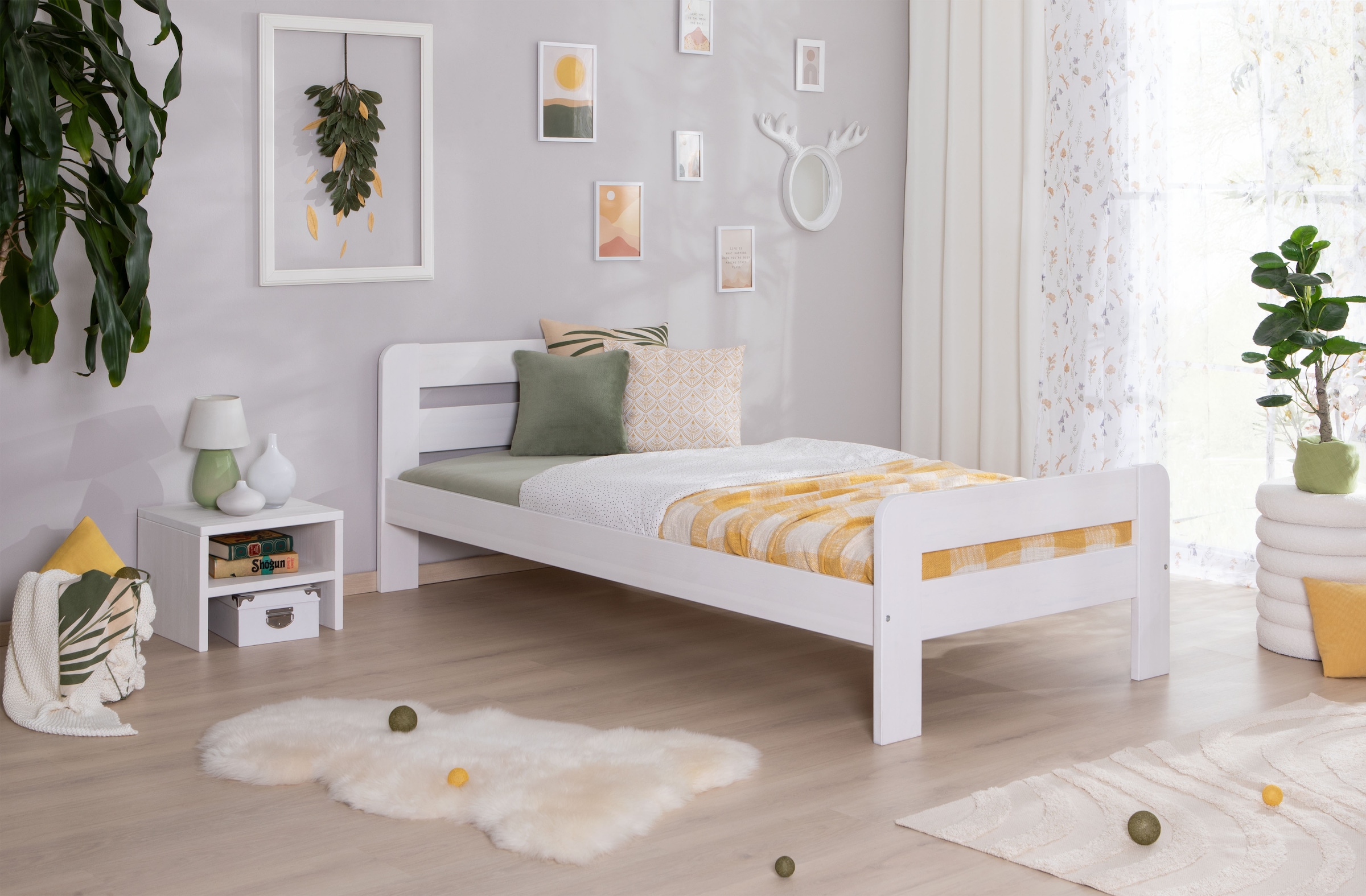 Ticaa Massivholzbett »"Bert", FSC®-zertifiziert (Kiefer), Jugendbett, mit Lattenrost«, (90x200cm, 100x200cm, 140x200cm), ideal für das Kinder- und Jugendzimmer, Massivholz