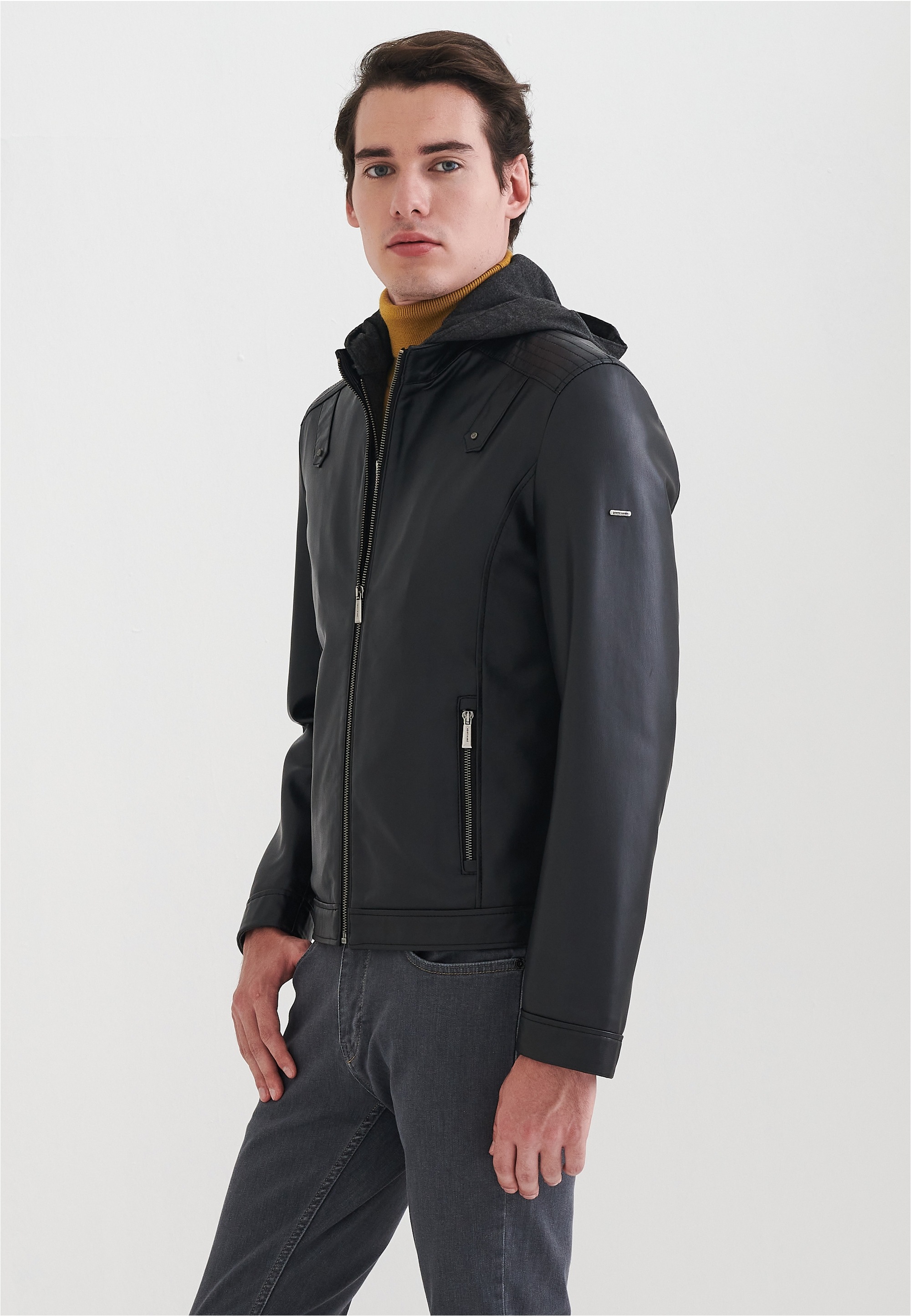 Pierre Cardin Outdoorjacke, aus Kunstleder