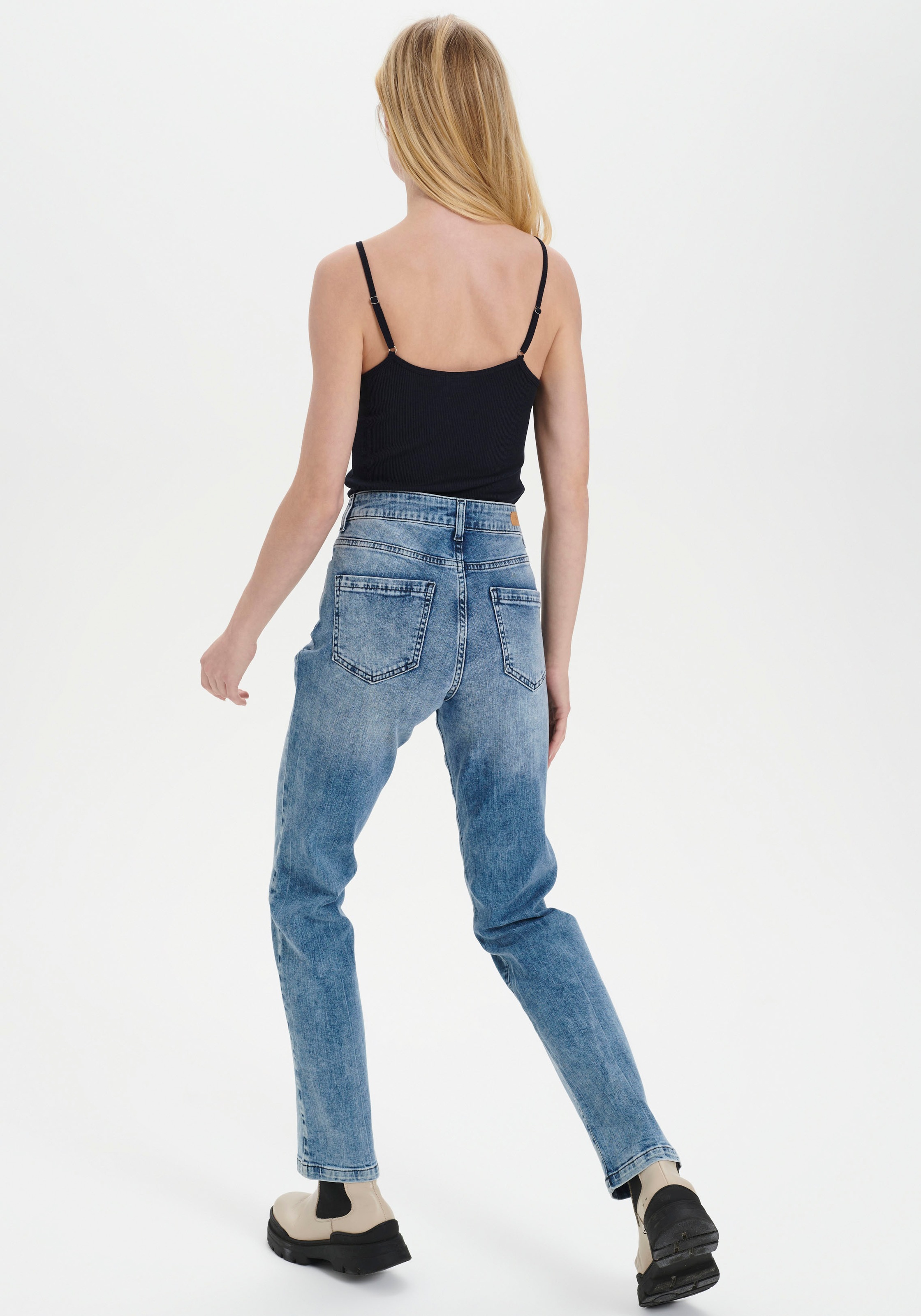 Saint Tropez Spaghettitop »SZ-MAYA STRAP TOP« mit Seidenanteil