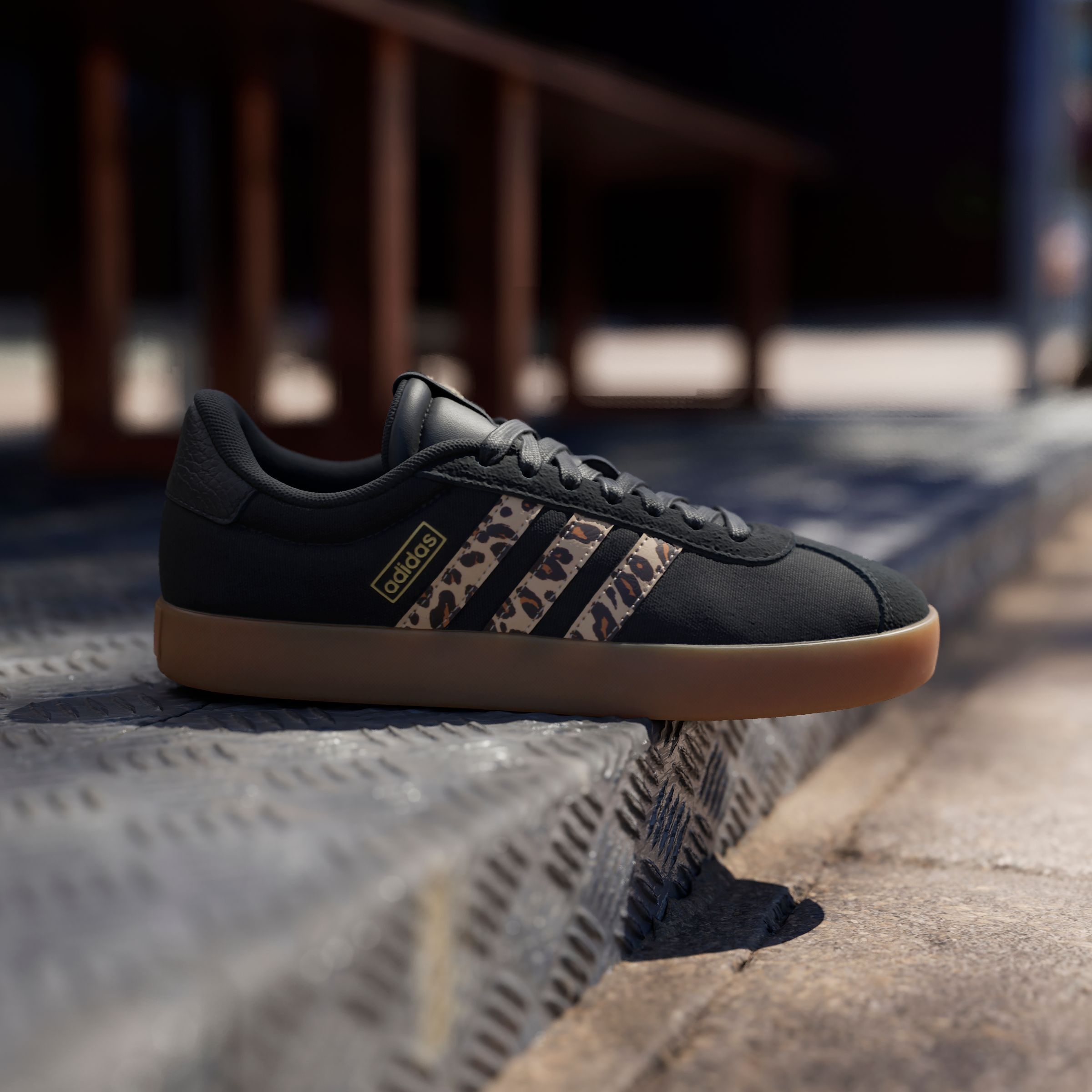 adidas Sportswear Sneaker »VL COURT 3.0«, inspiriert vom Design des adidas samba