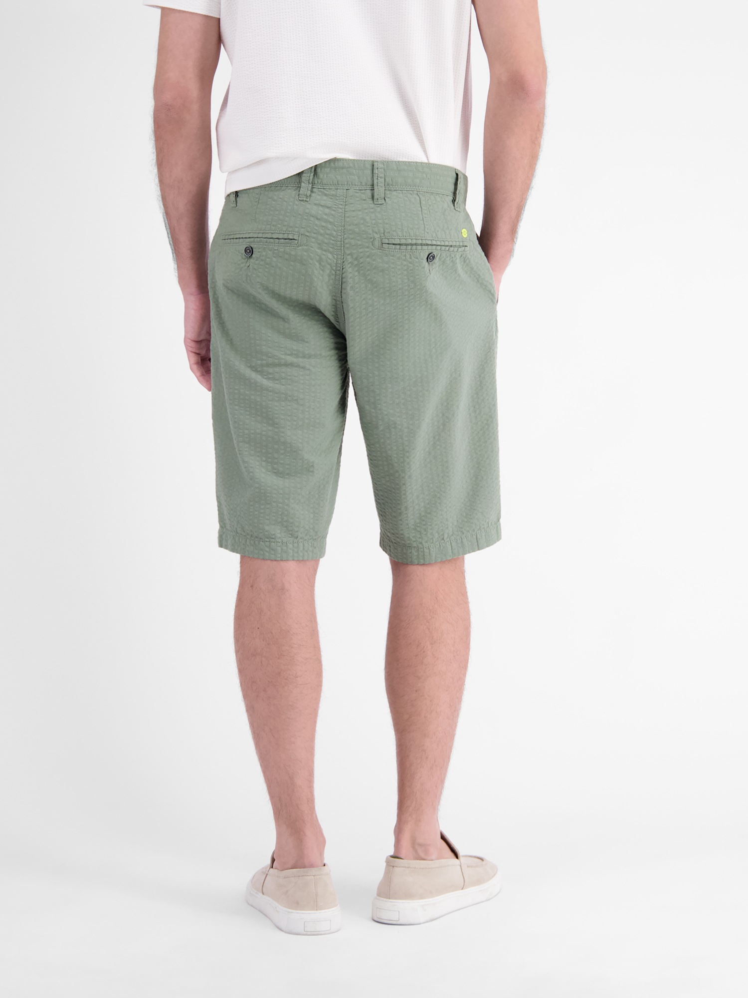 LERROS Chinoshorts »Chino-Shorts aus Baumwolle in leichter Seersucker-Qualität«