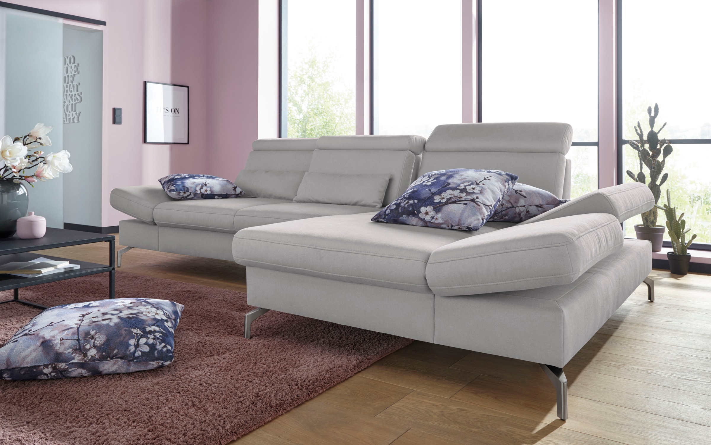 sit&more Ecksofa »Brisbane L-Form«, Fußhöhe 15 cm, inklusive Sitztiefen-, Armteil- und Kopfteilverstellung