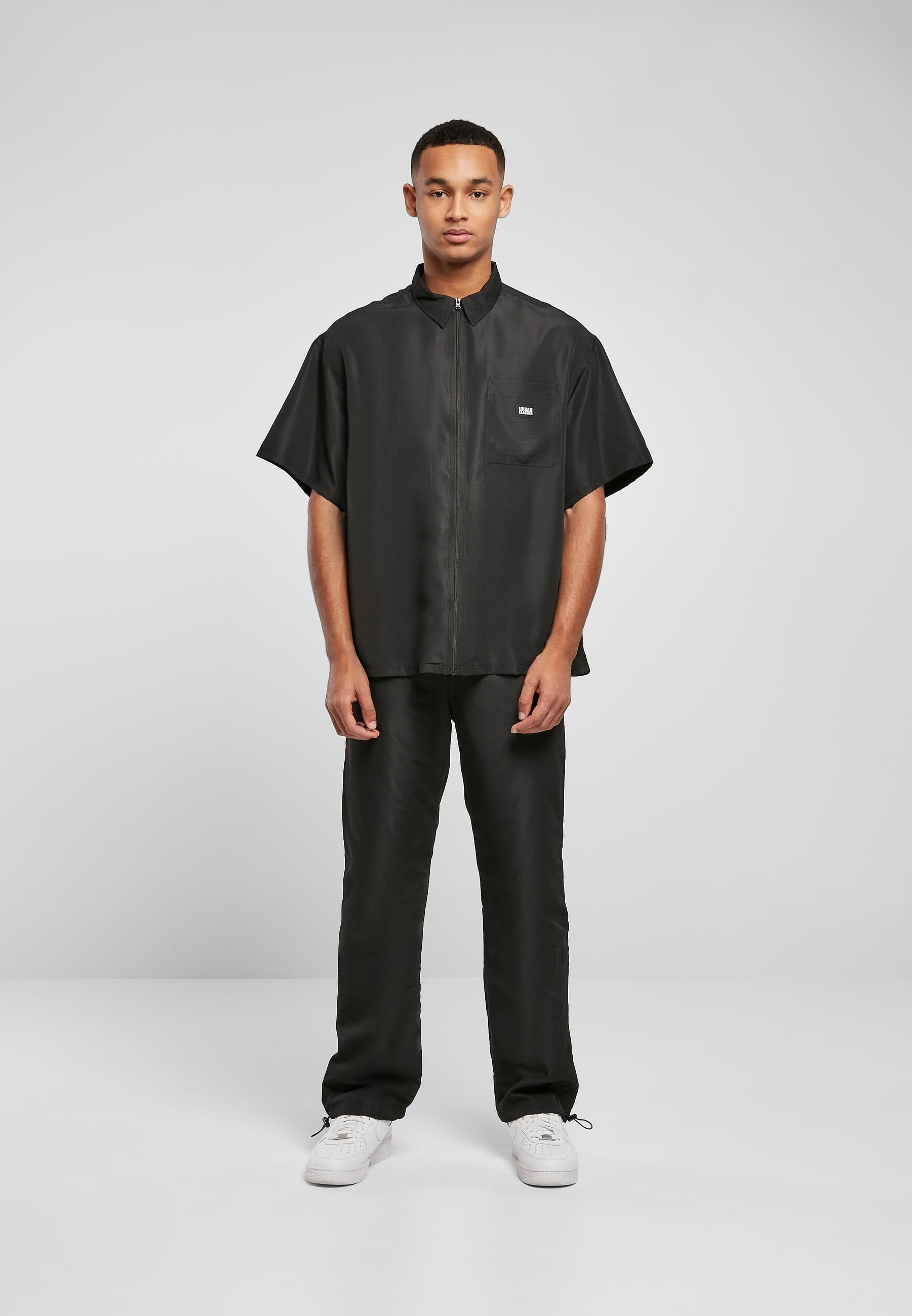 URBAN CLASSICS Langarmhemd »Urban Classics Herren Recycled Nylon Shirt«, (1 tlg.)