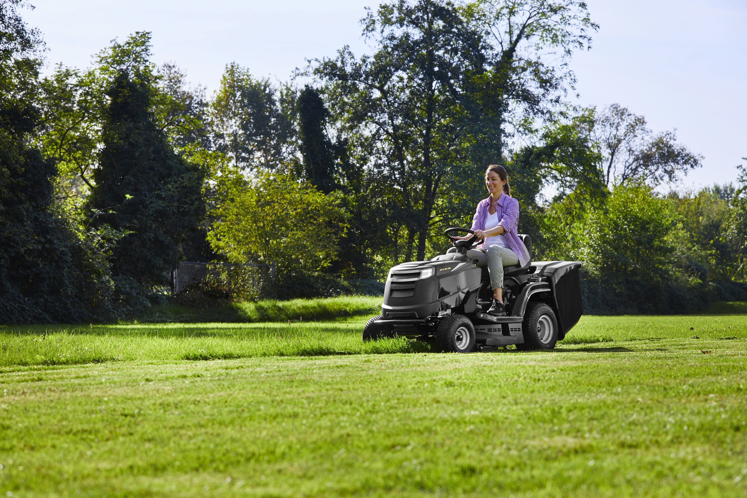 Alpina-Garden Rasentraktor "AT4 84 HA" günstig online kaufen