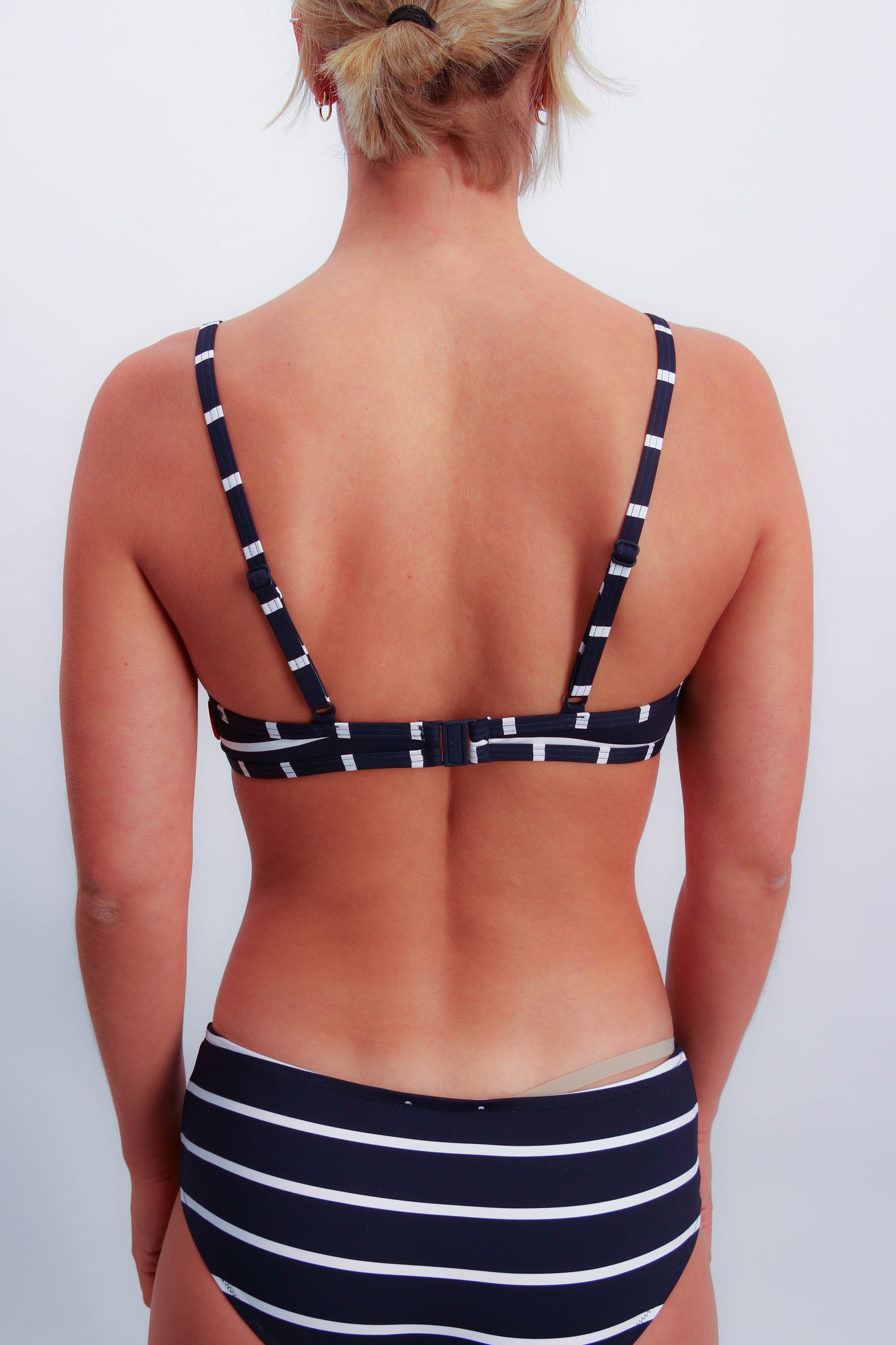 Joop! Jeans Bustier-Bikini-Top JOOP JEANS "JEANS Easy Summer", Damen, Gr. 40, N-Gr, navy aop, Microfaser, Obermaterial: 83% Polyamid, 17% Elasthan, gestreift, Bikini-Oberteile, im lässigen Streifen-Design, herausnehmbare Pads 3
