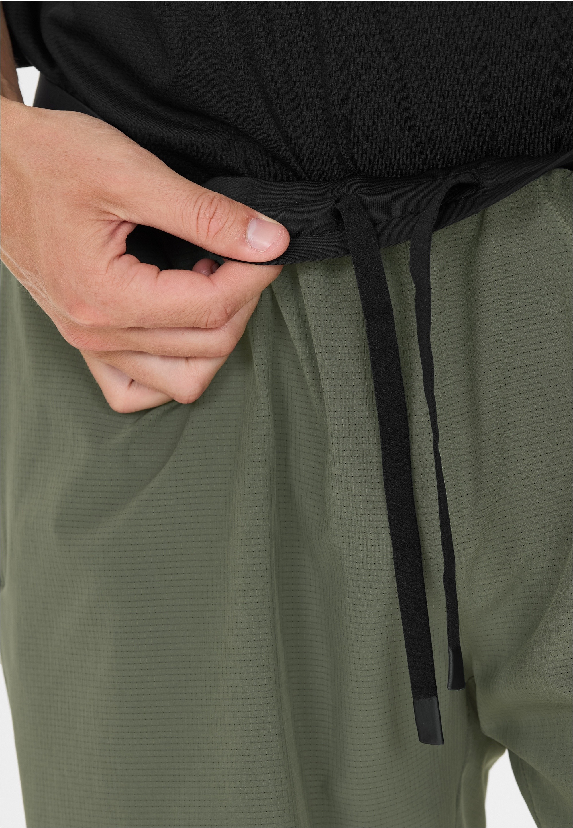 Virtus Shorts »Ado«  mit 4-Wege-Stretch