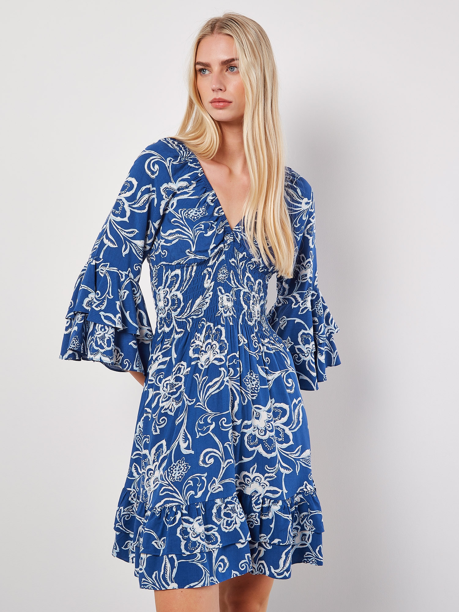 Apricot Minikleid "Smok-Minikleid" mit Trompetenärmeln