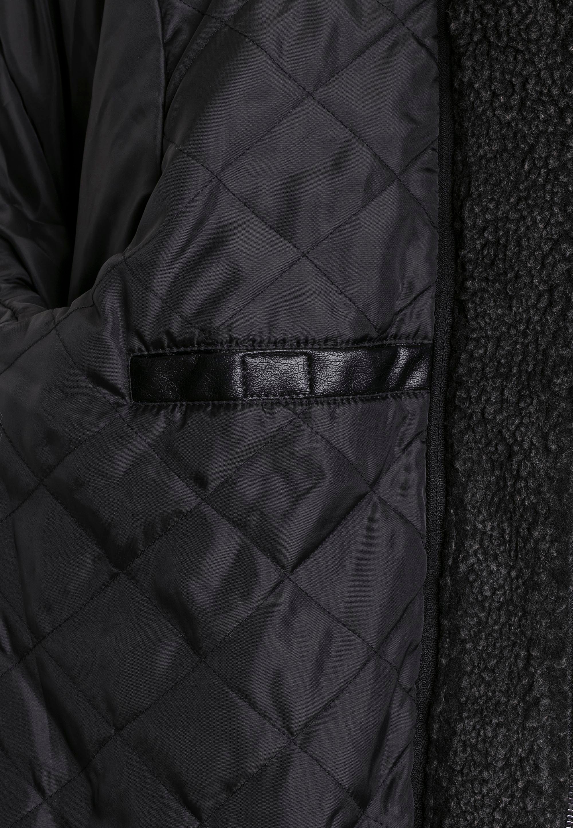 Cipo & Baxx Outdoorjacke, mit stylischen Patches