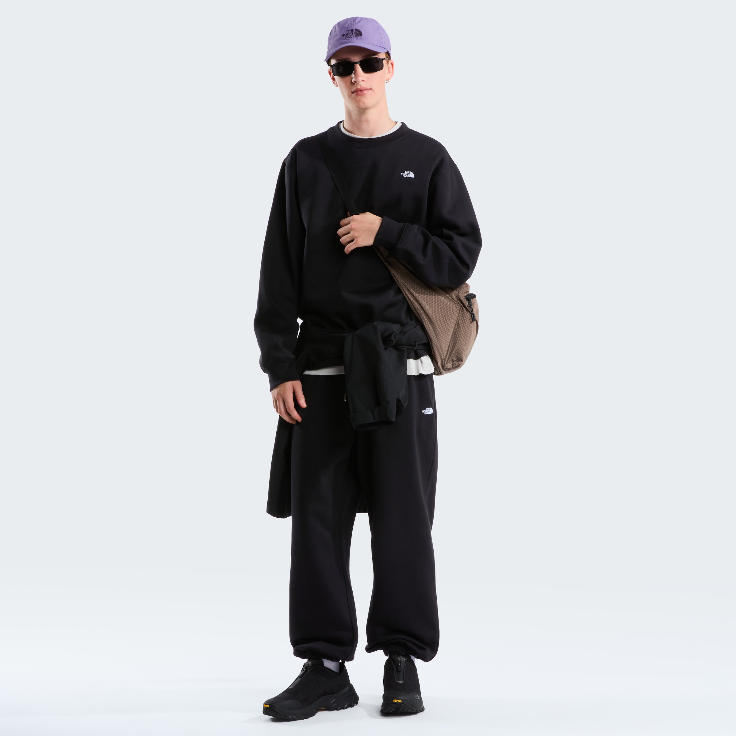 The North Face Sweatshirt »M TNF ESSENTIAL SIMPLE DOME RELAXED CREW«, mit Rundhalsausschnitt
