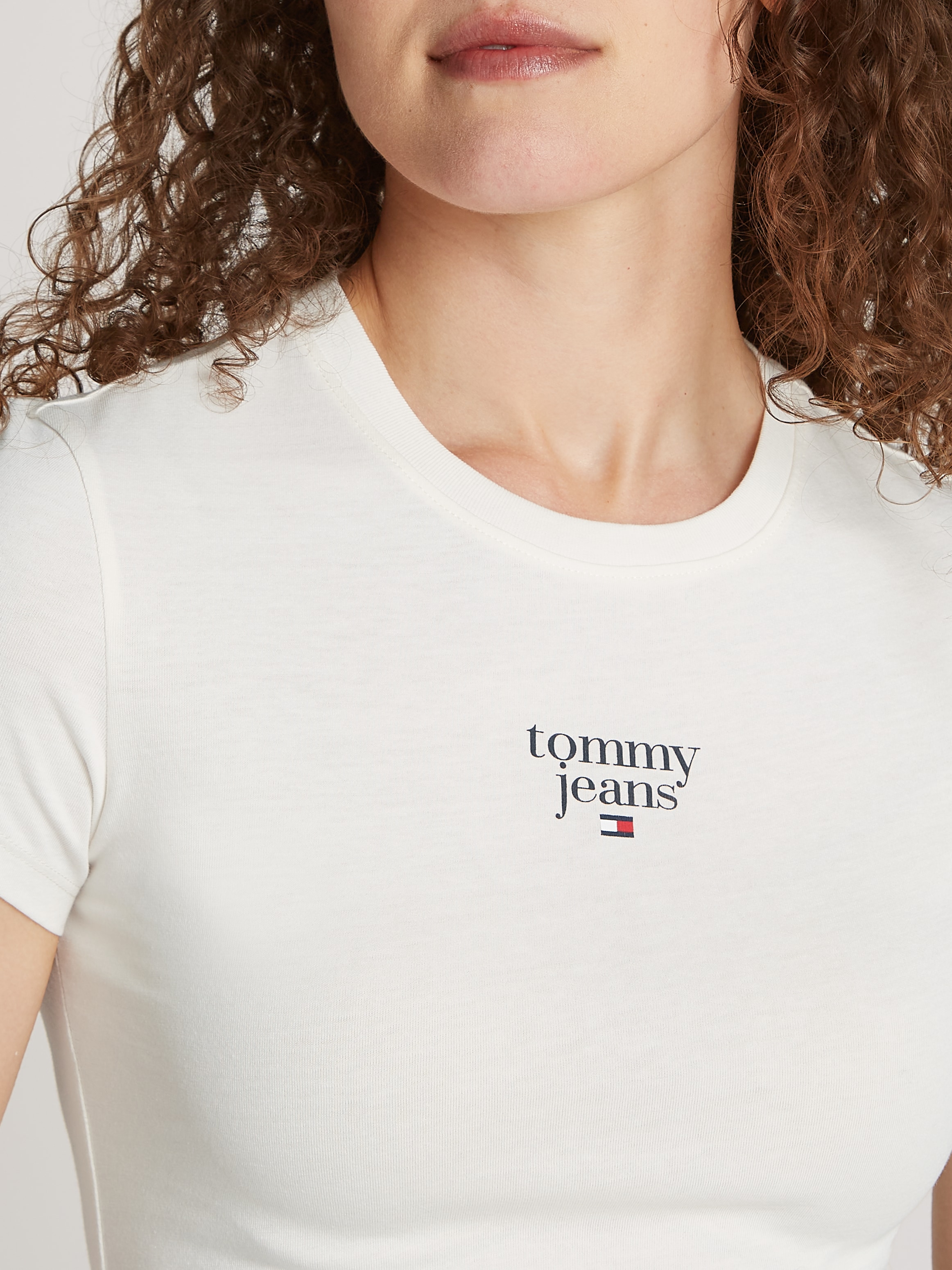 Tommy Jeans Curve T-Shirt "TJW SLIM ESSENTIAL LOGO1 TEE EXT", in Großen Grö günstig online kaufen