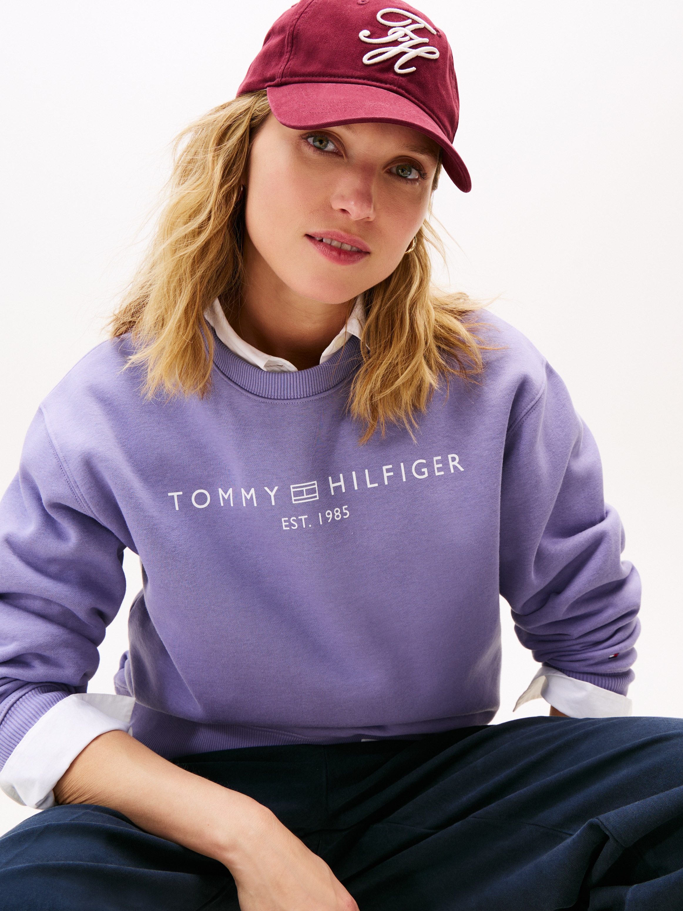 Tommy Hilfiger Sweatshirt "MDRN REG CORP LOGO C-NK SWTSHRT" mit Logoschrift günstig online kaufen